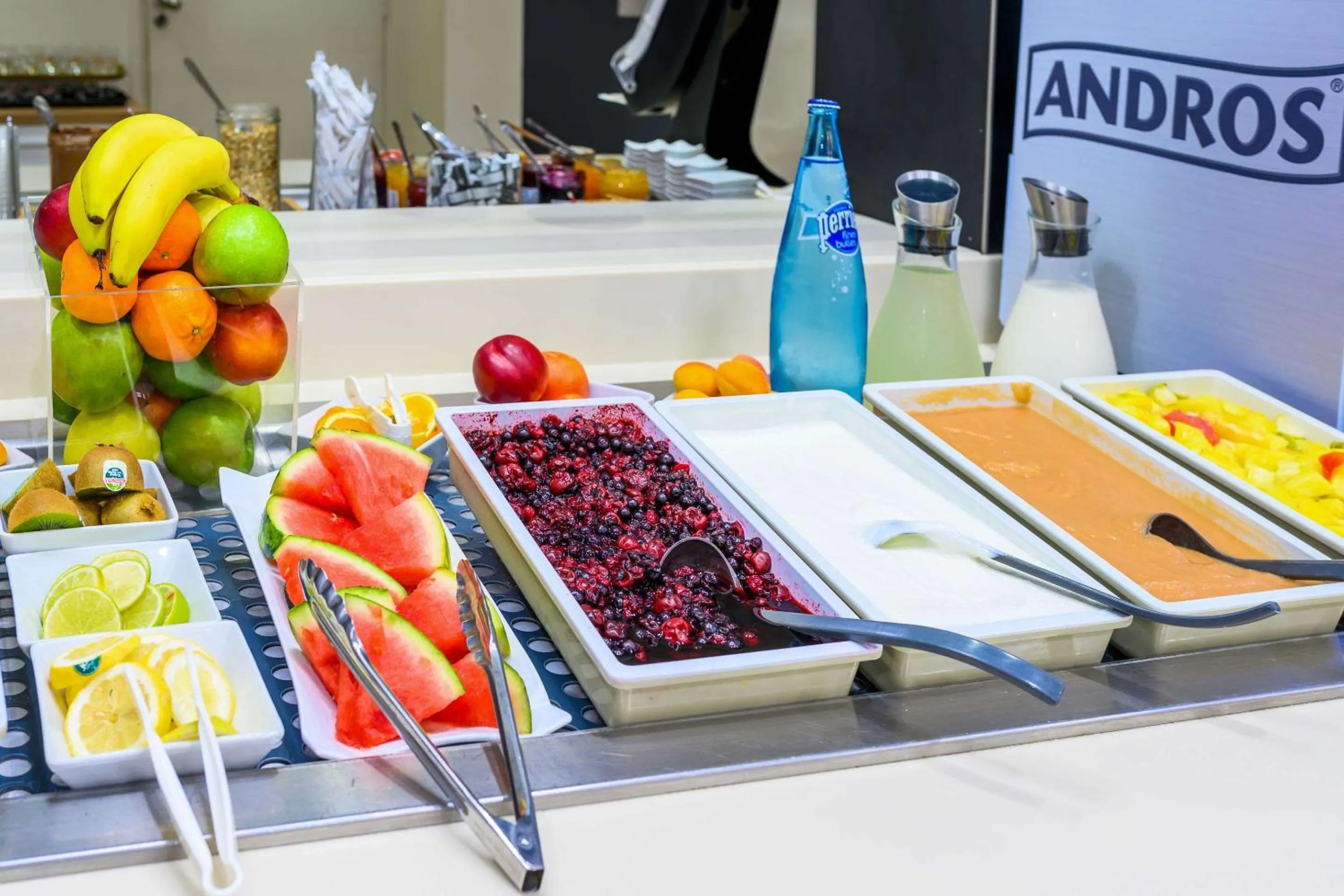 Breakfast in Comfort Hotel Paris Porte d'Ivry