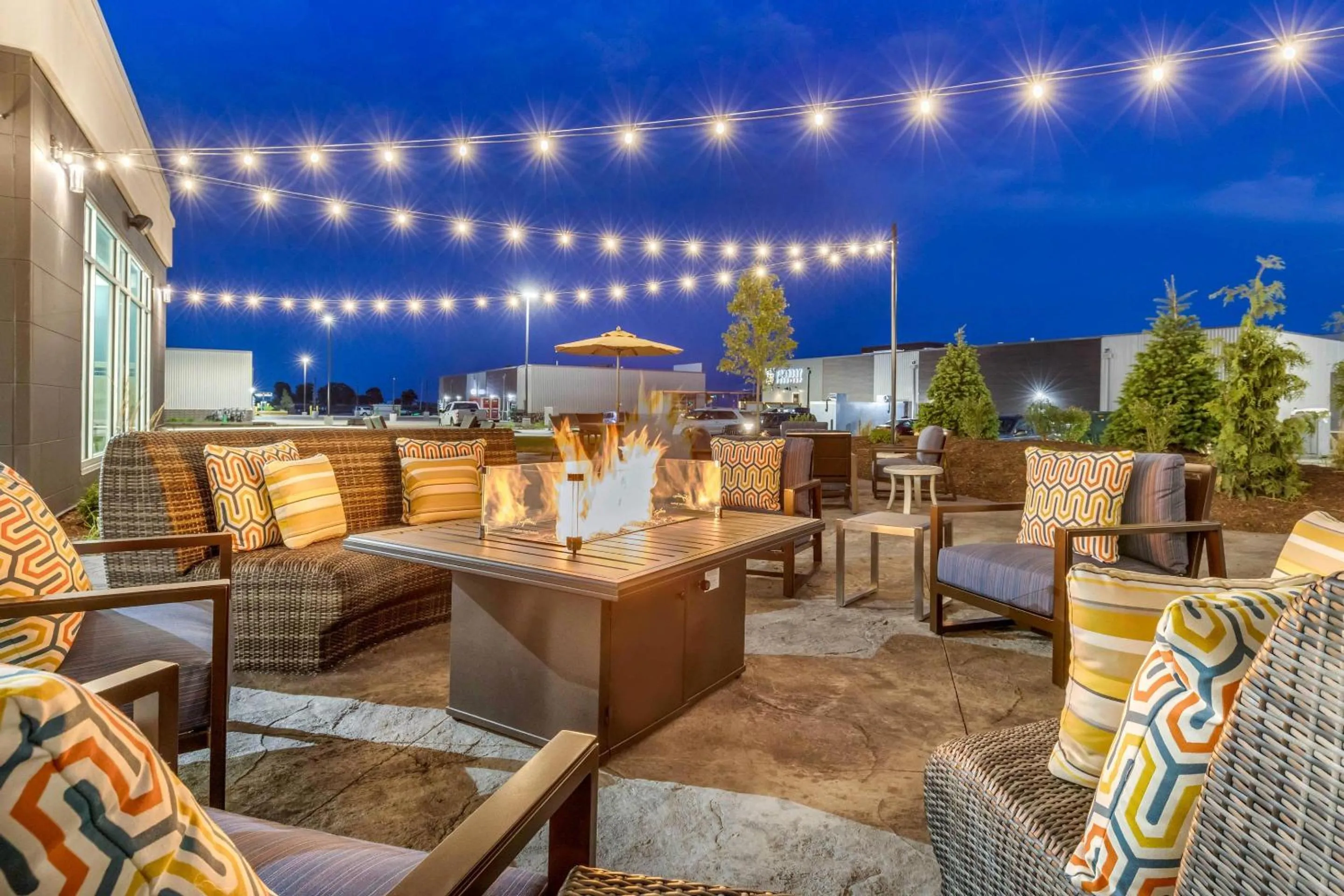 Swimming pool in Cambria Hotel Davenport Quad Cities