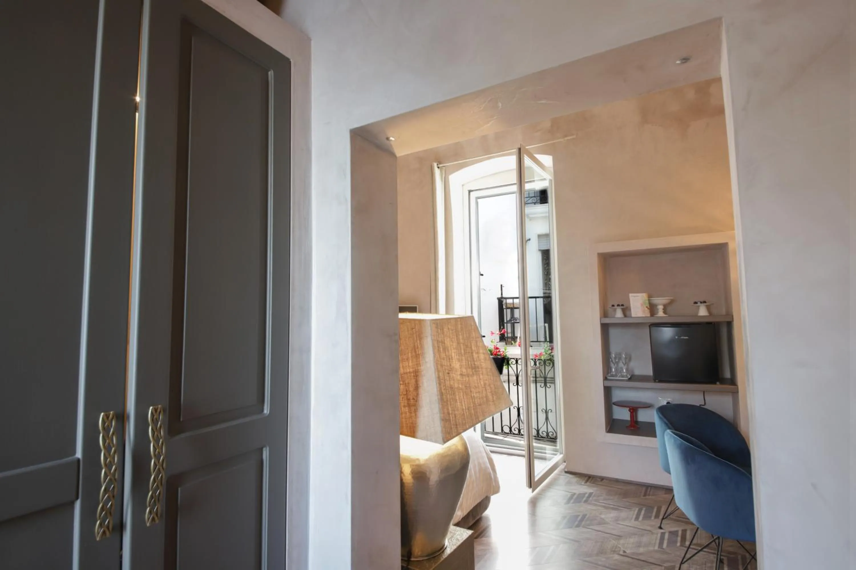 AL CONSOLE LUXURY SUITE