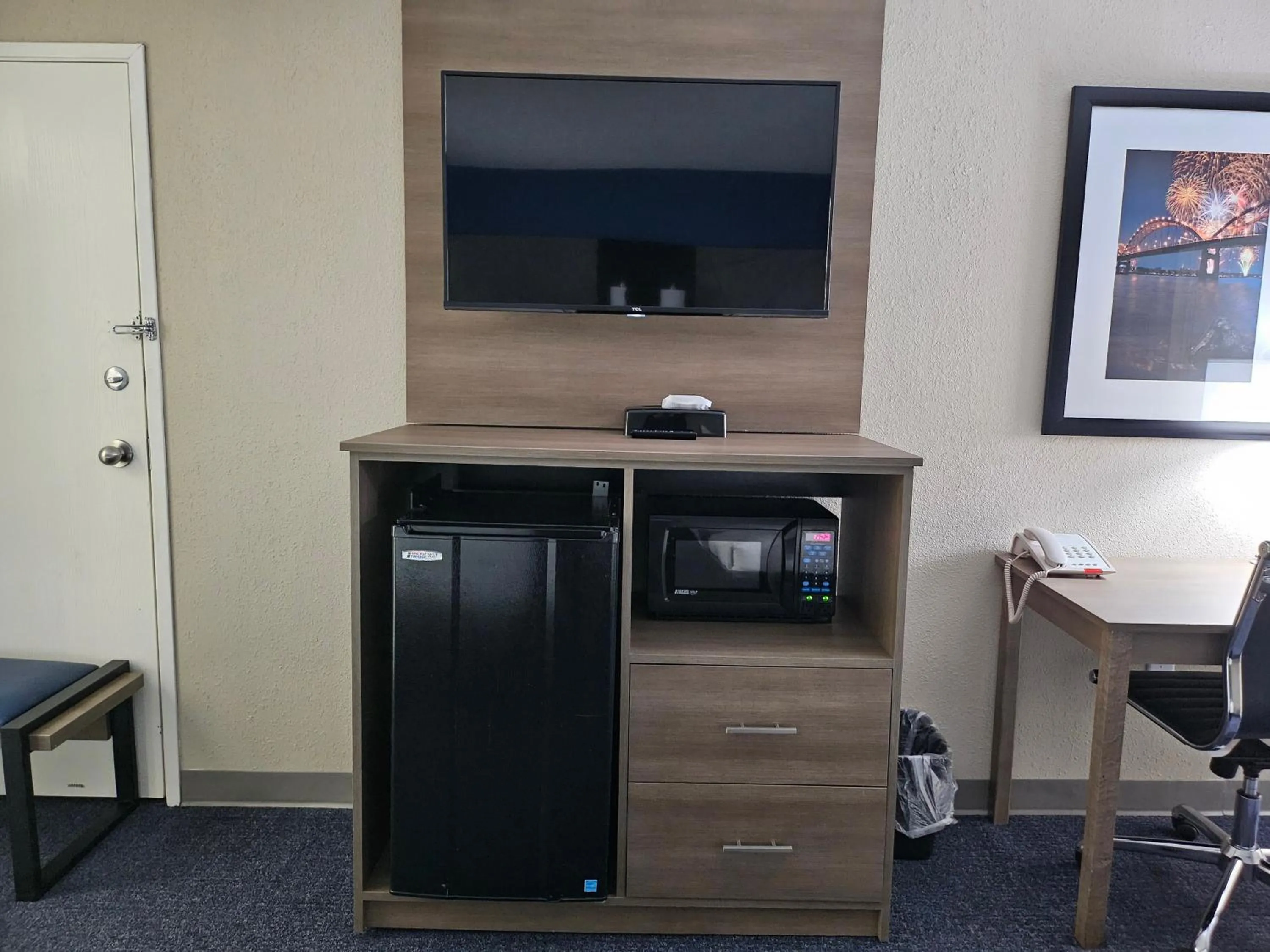 TV and multimedia in Baymont by Wyndham Davenport