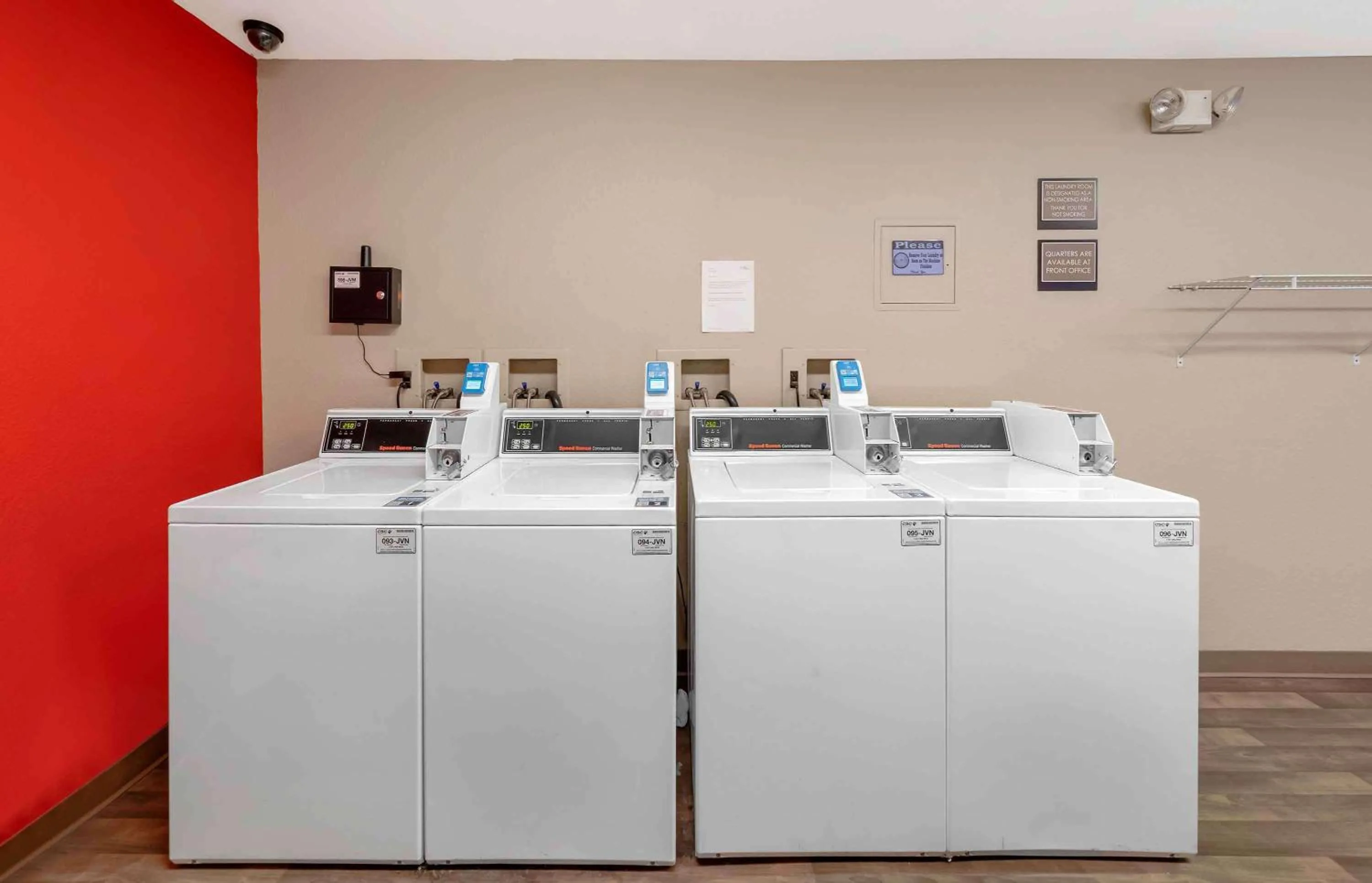 Property building in Extended Stay America Suites - Los Angeles - Chino Valley