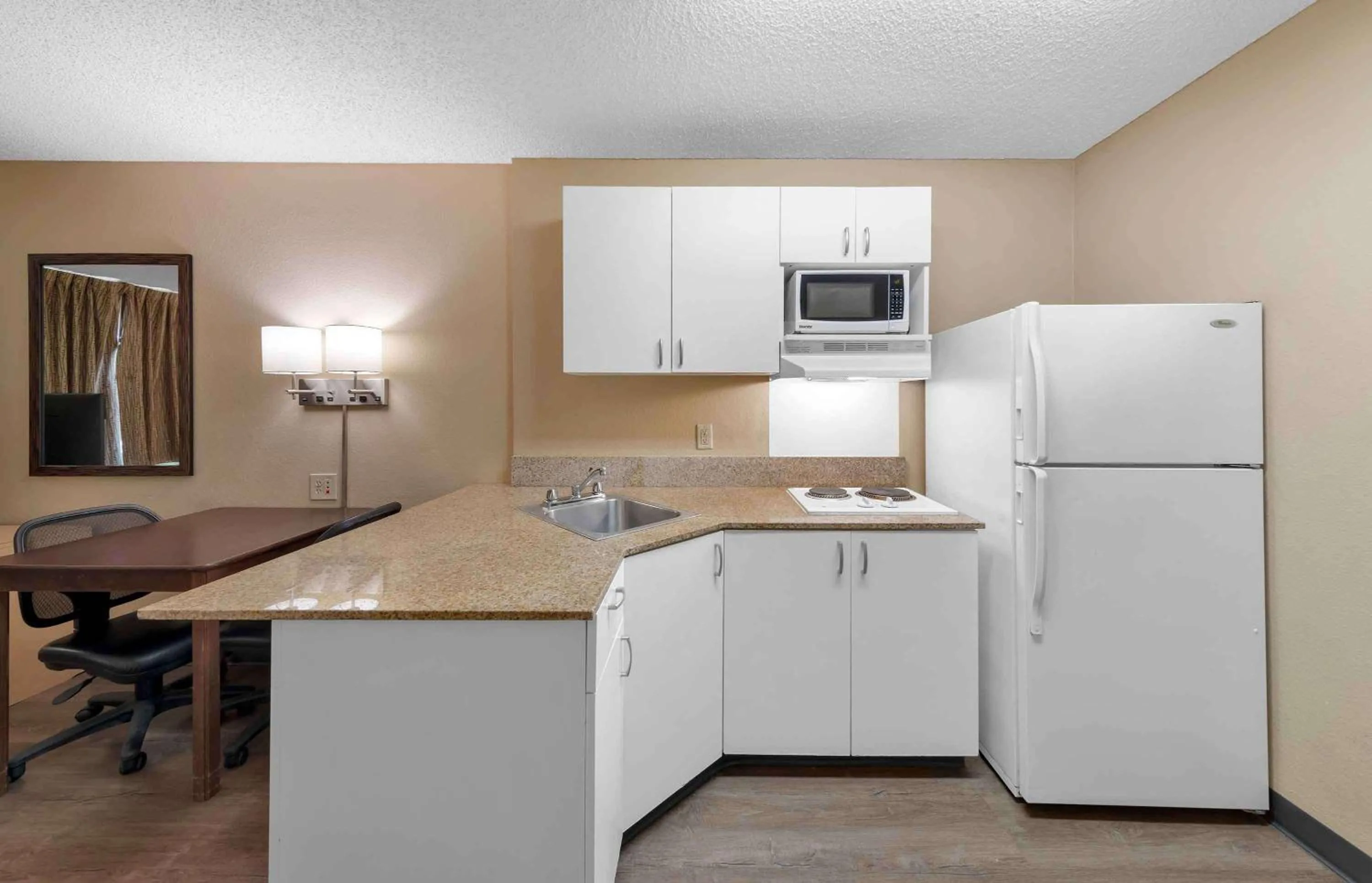 Kitchen or kitchenette in Extended Stay America Suites - Los Angeles - Chino Valley
