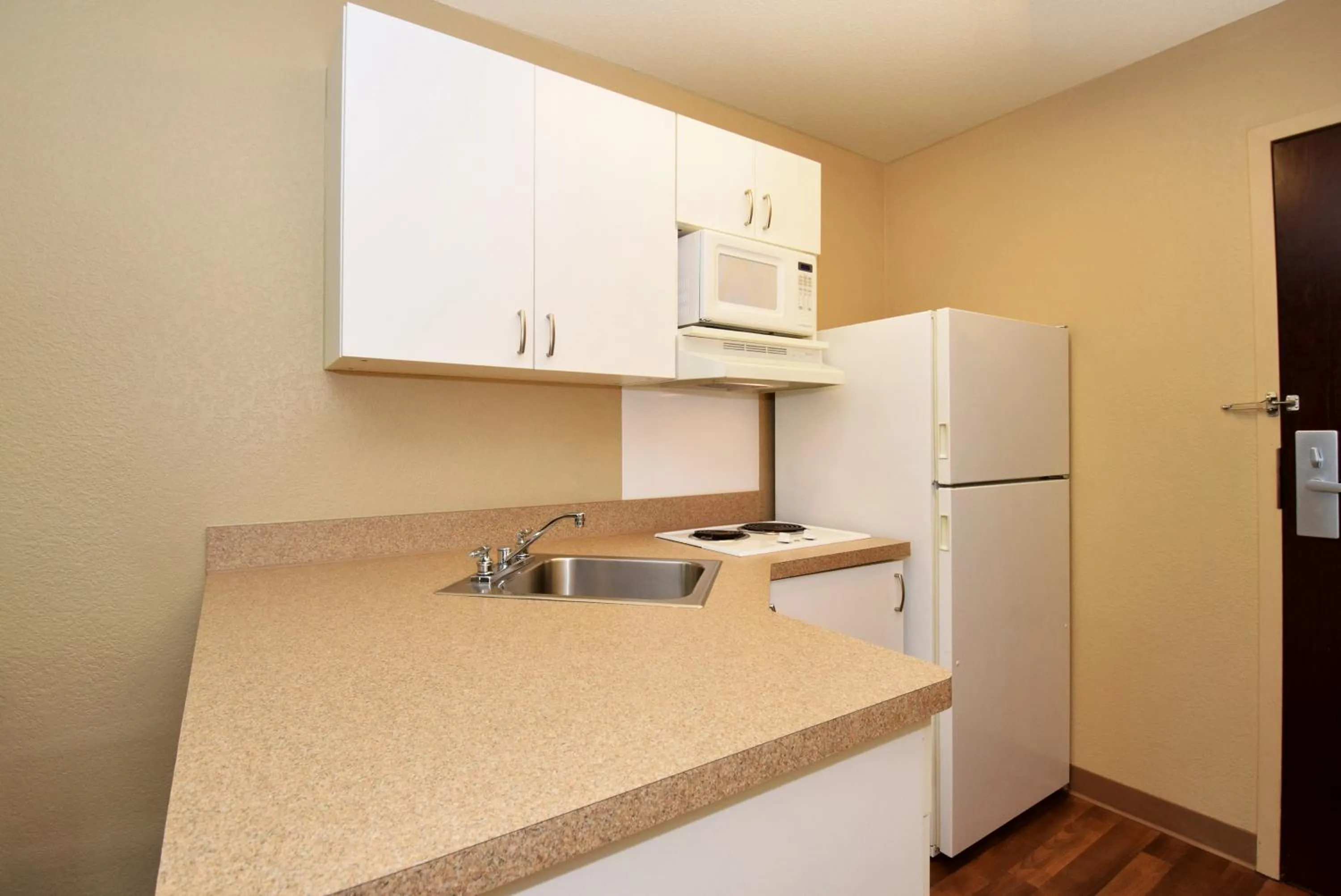 Kitchen or kitchenette in Extended Stay America Suites - Los Angeles - Chino Valley