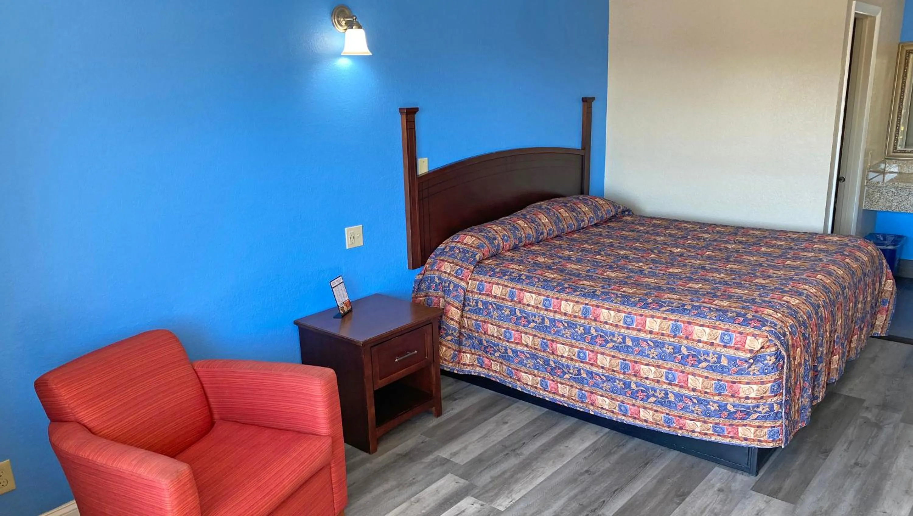 Bedroom, Bed in Express Inn Newport News