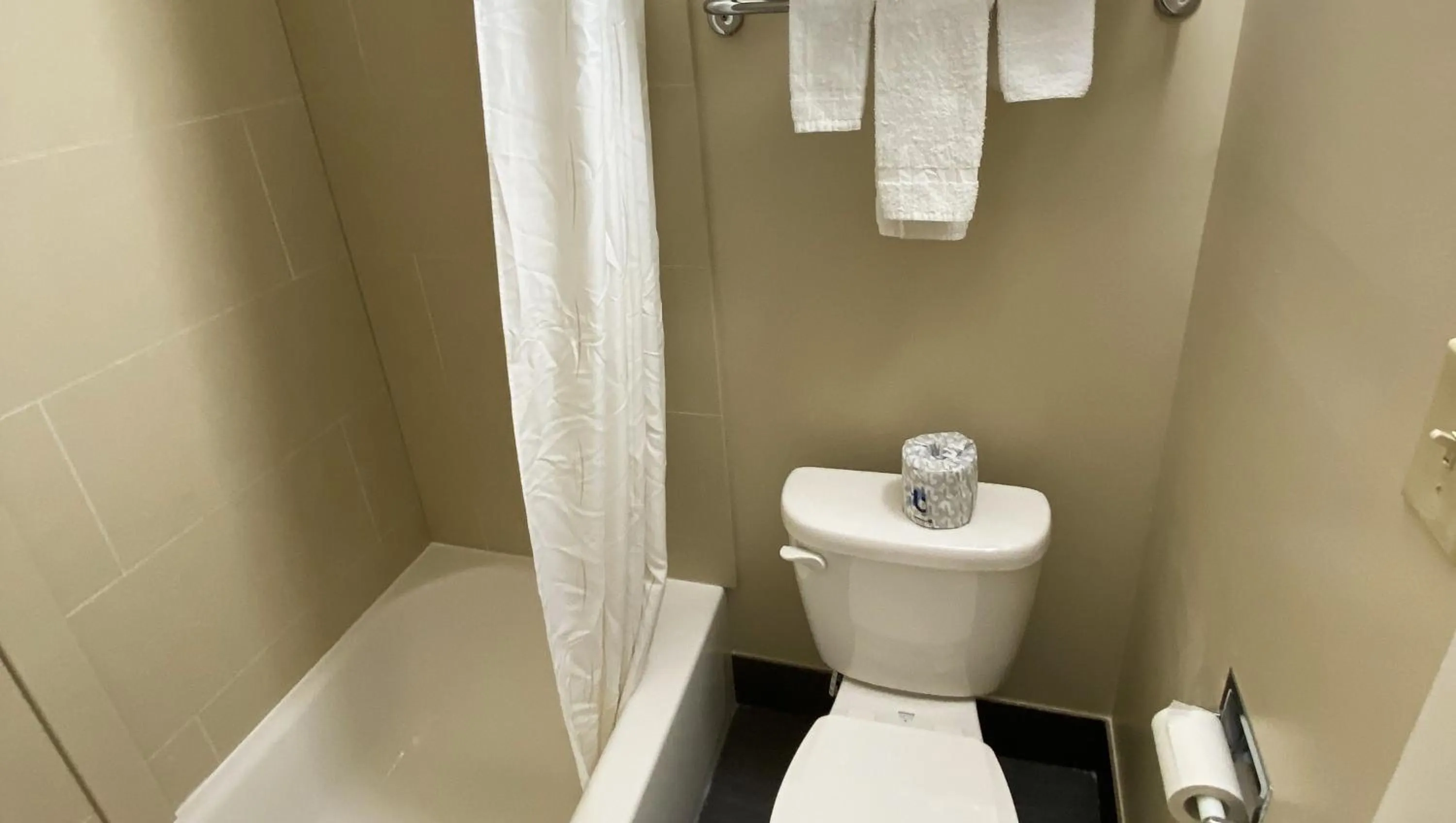 Bathroom in Express Inn Newport News