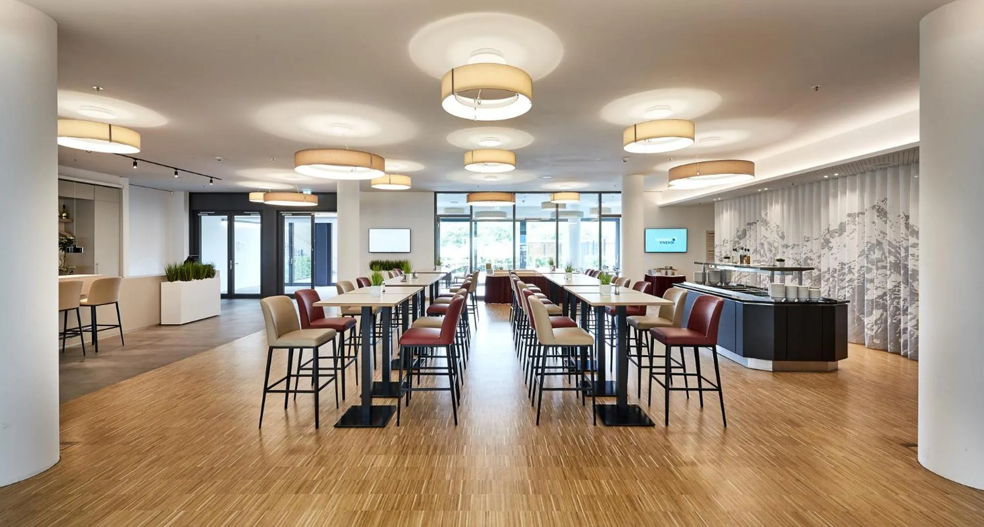 Restaurant/places to eat in Hotel Vivendi