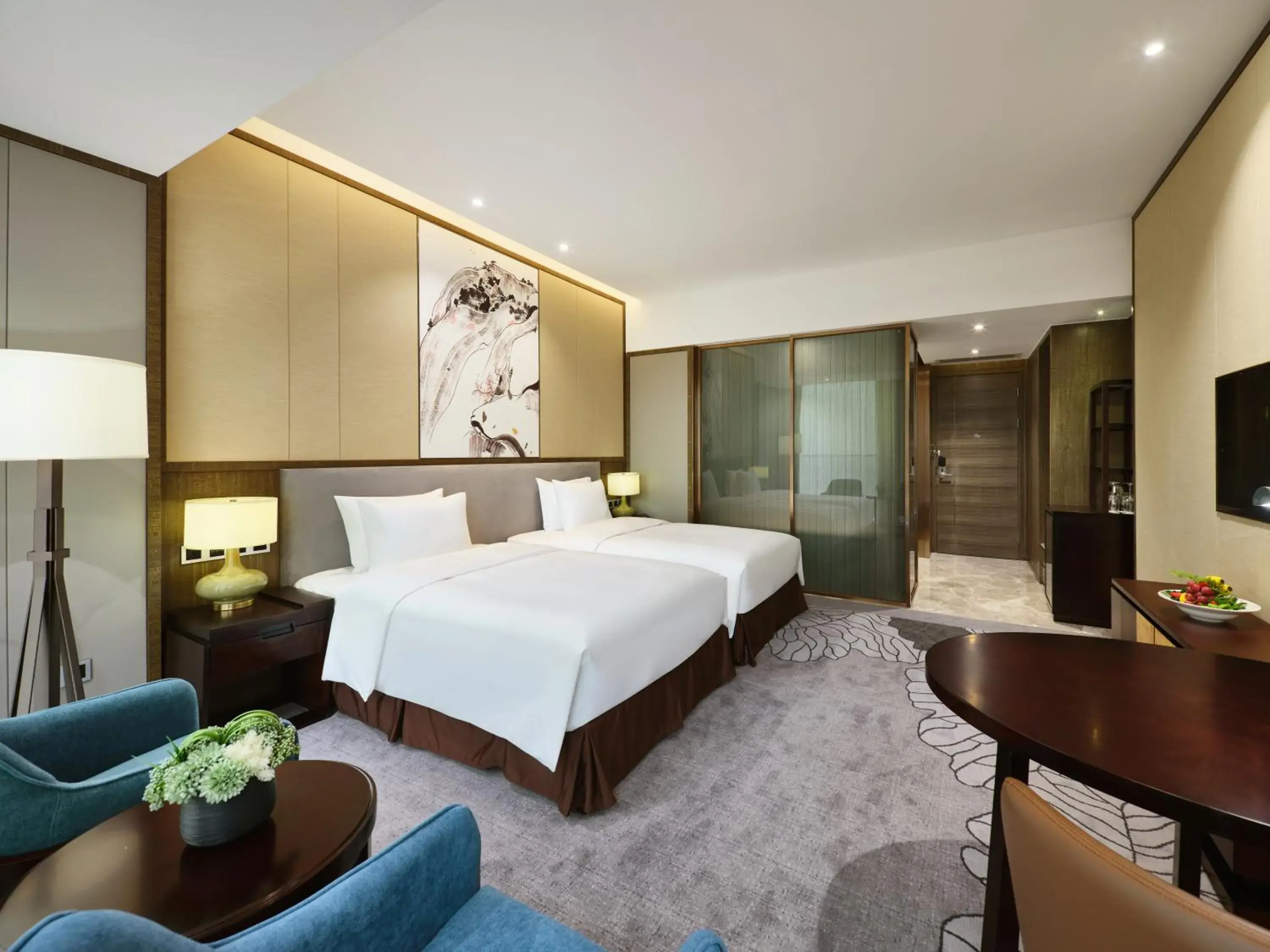 Premium Twin Room with Lounge Access in Crowne Plaza Nanning City Center by IHG Premium Twin Room with Lounge Access in Crowne Plaza Nanning City Center by IHG