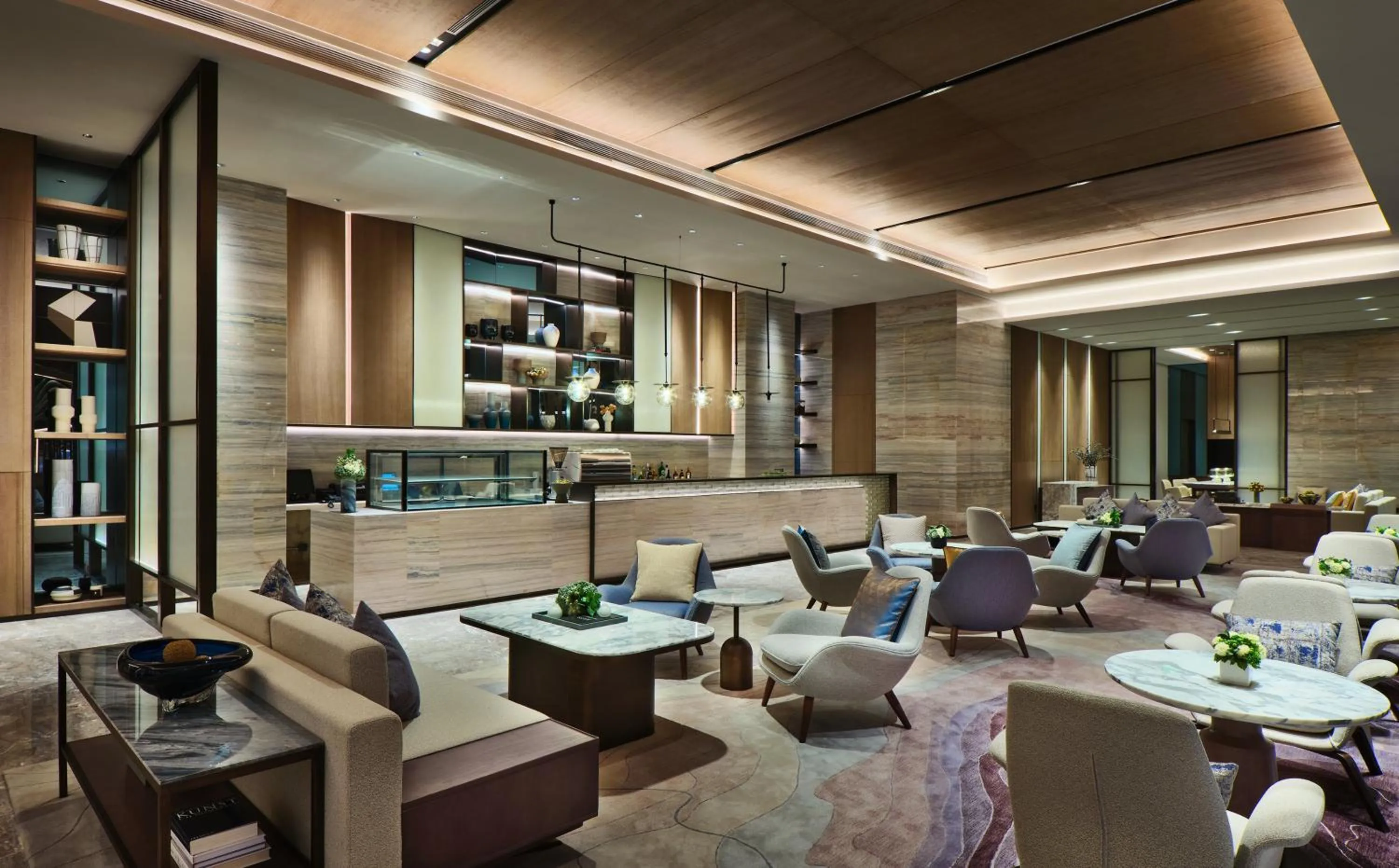Lounge or bar in Crowne Plaza Nanning City Center by IHG