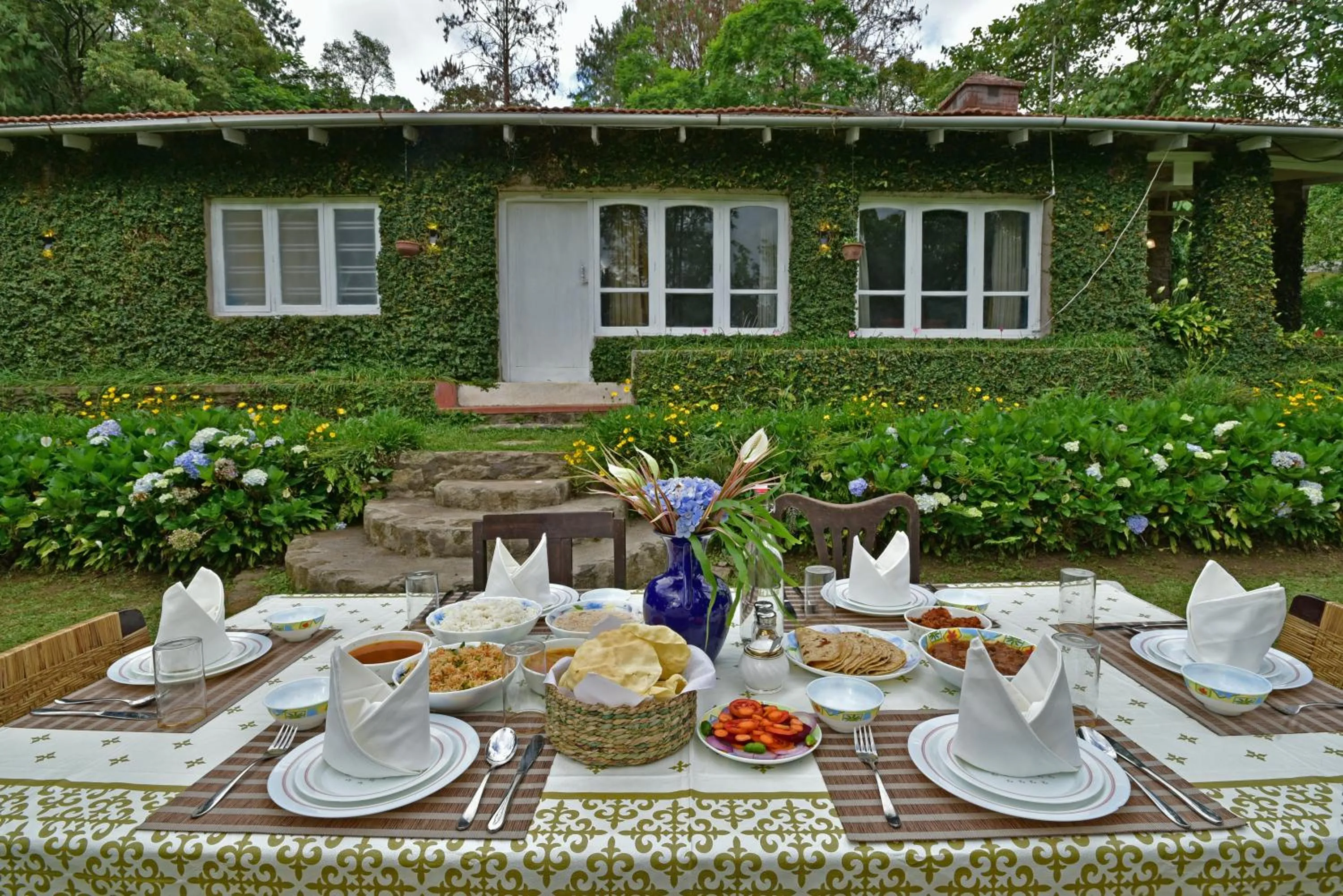 SaffronStays Nandanvan Estate - 3-BR villa in 35-acre coffee estate near Kodaikanal offering guided tours and bonfires