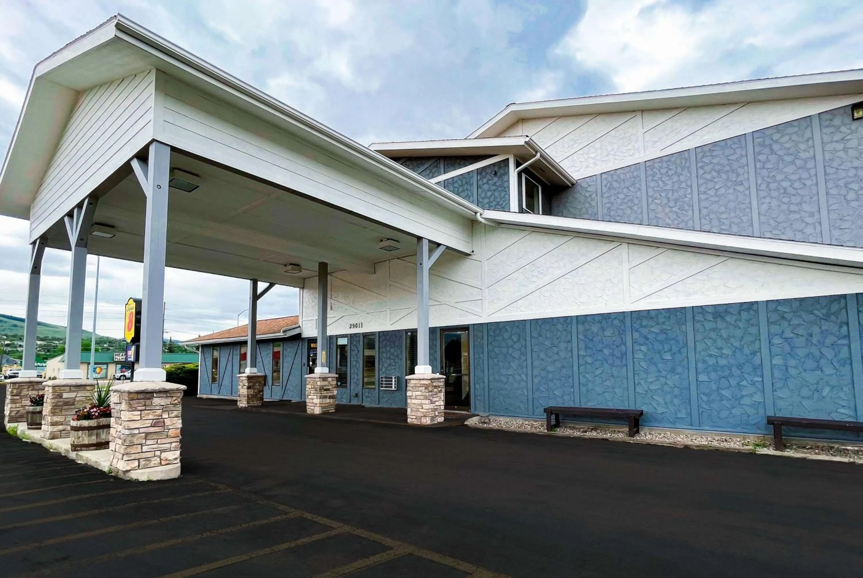 Property building in Super 8 by Wyndham Missoula/Brooks Street