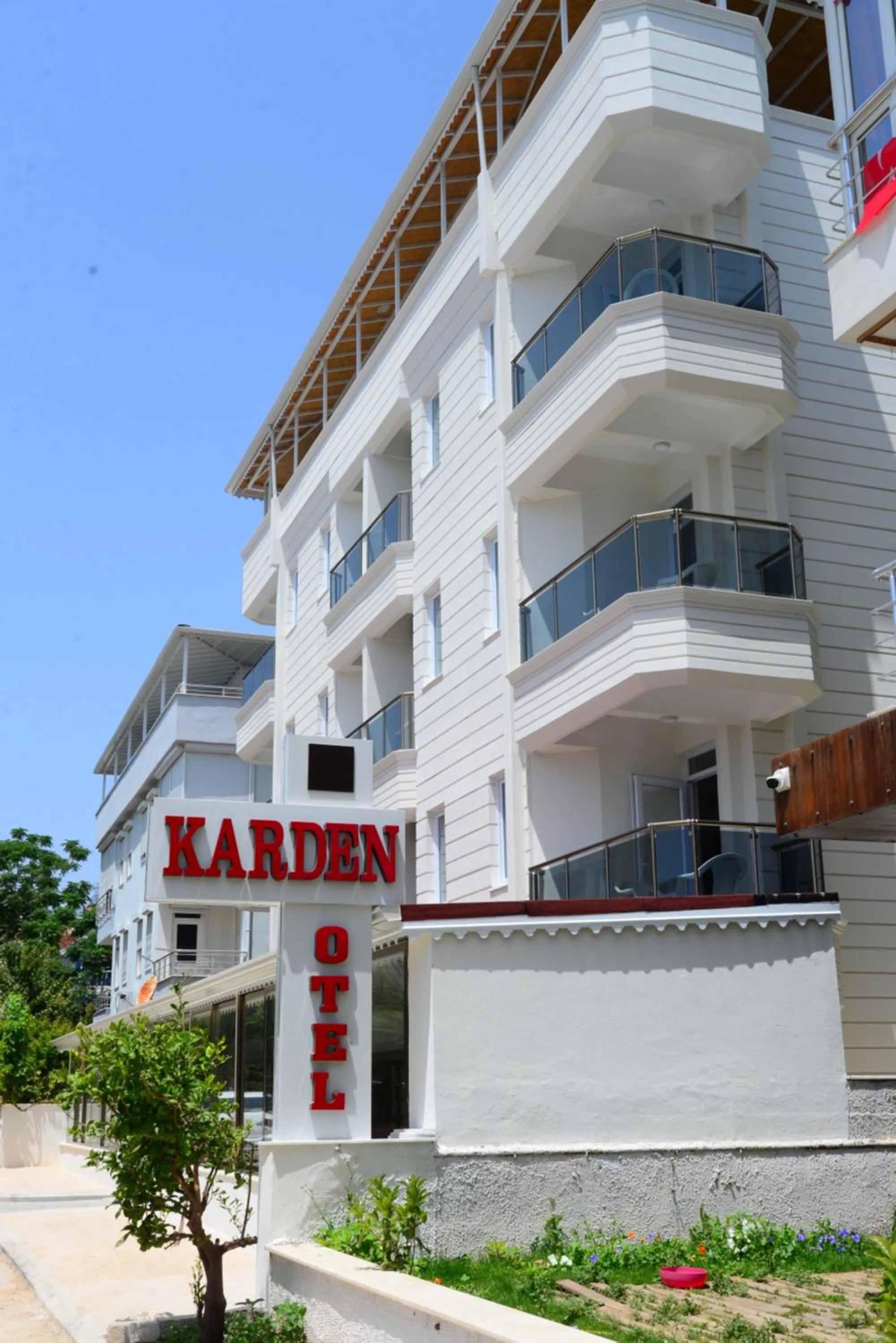 Property building in Karden Otel