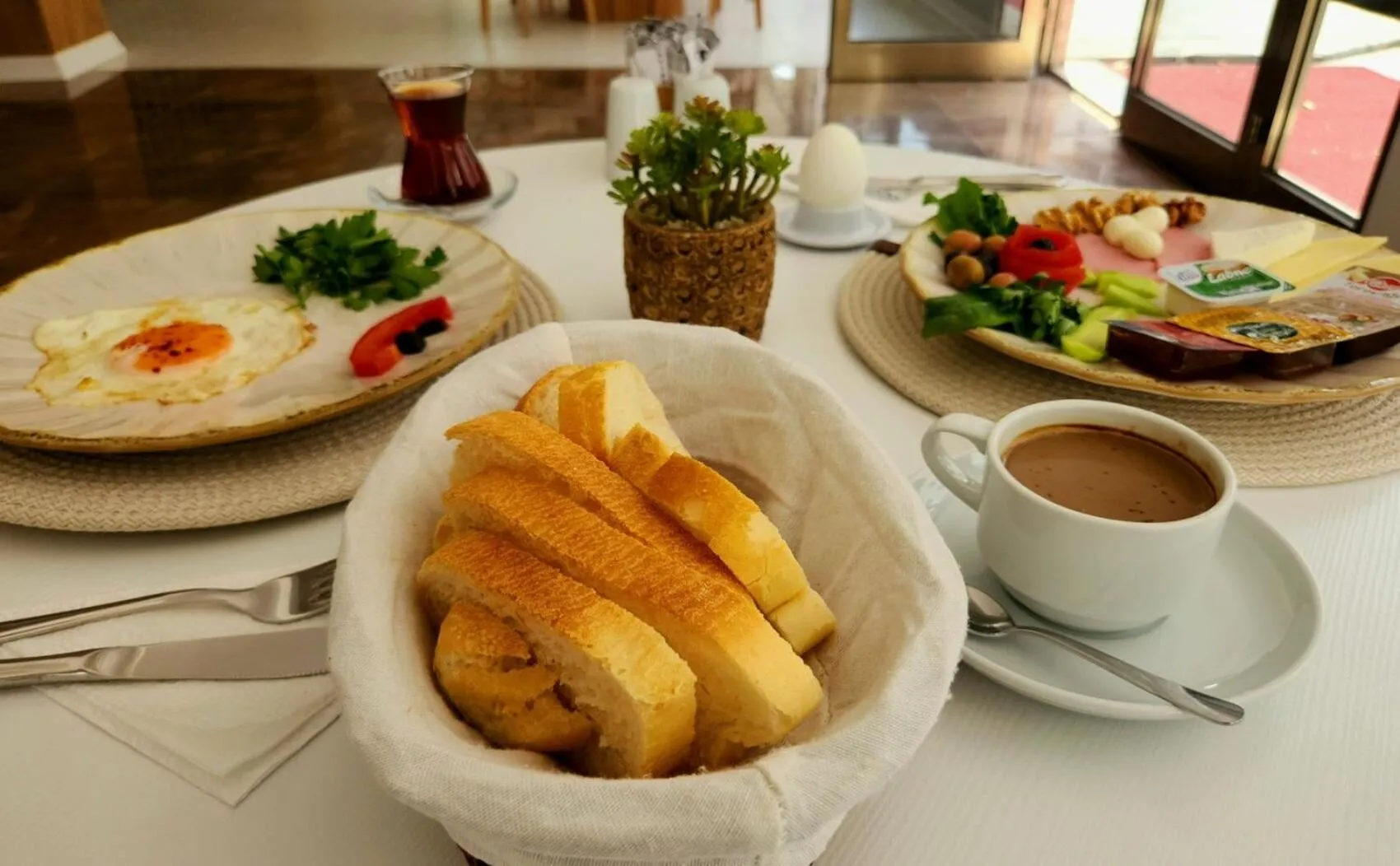 Breakfast in Karden Otel