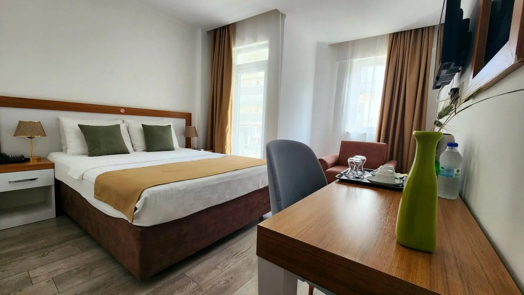 Bedroom, Bed in Karden Otel