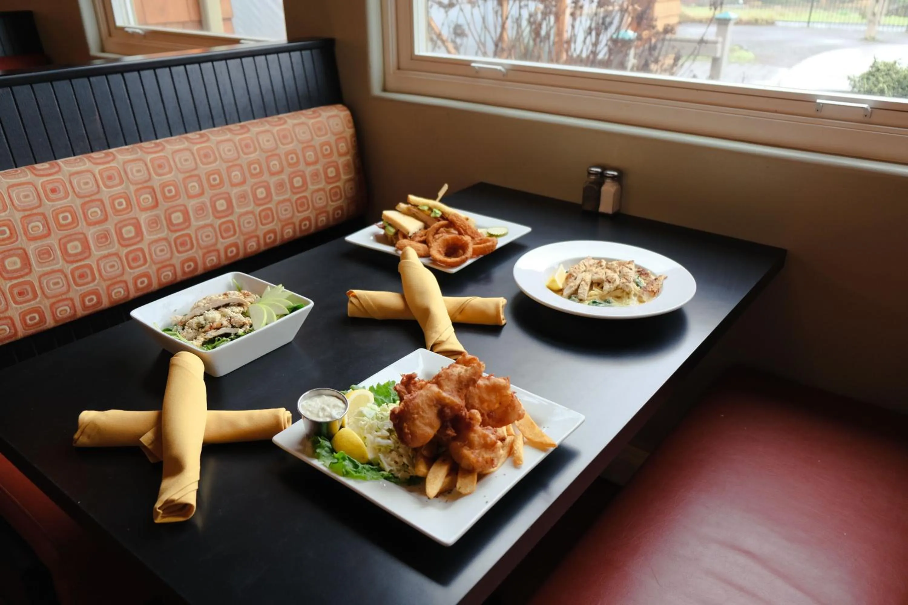 Restaurant/places to eat in Oregon Garden Resort