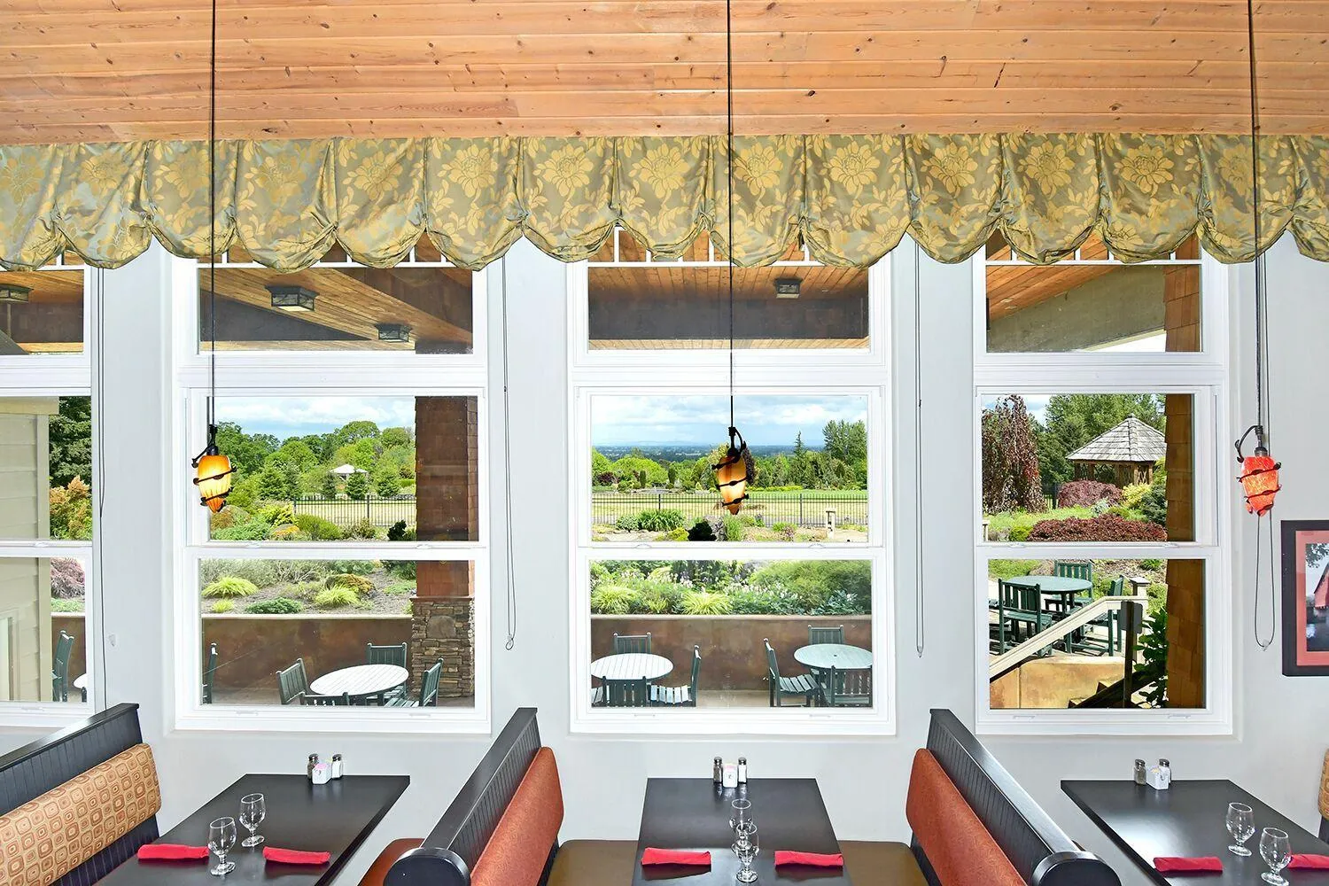 Restaurant/places to eat in Oregon Garden Resort