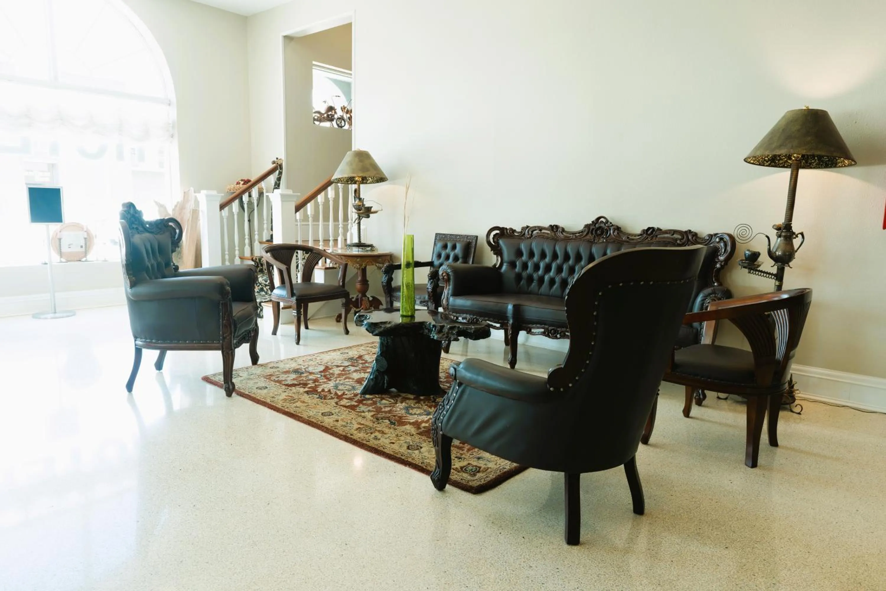 Lobby or reception in Oak Tree Hotel