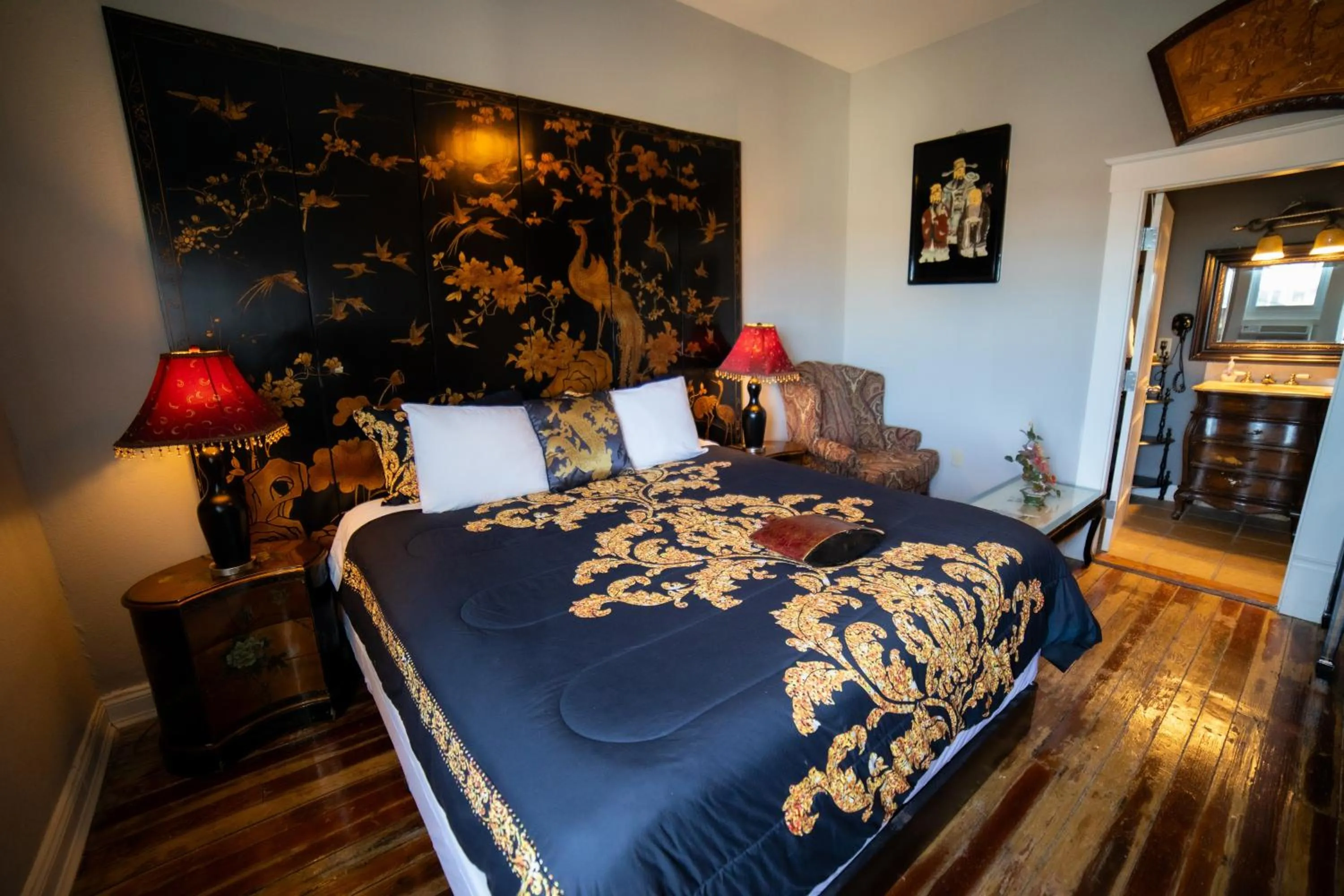 Bed in Oak Tree Hotel