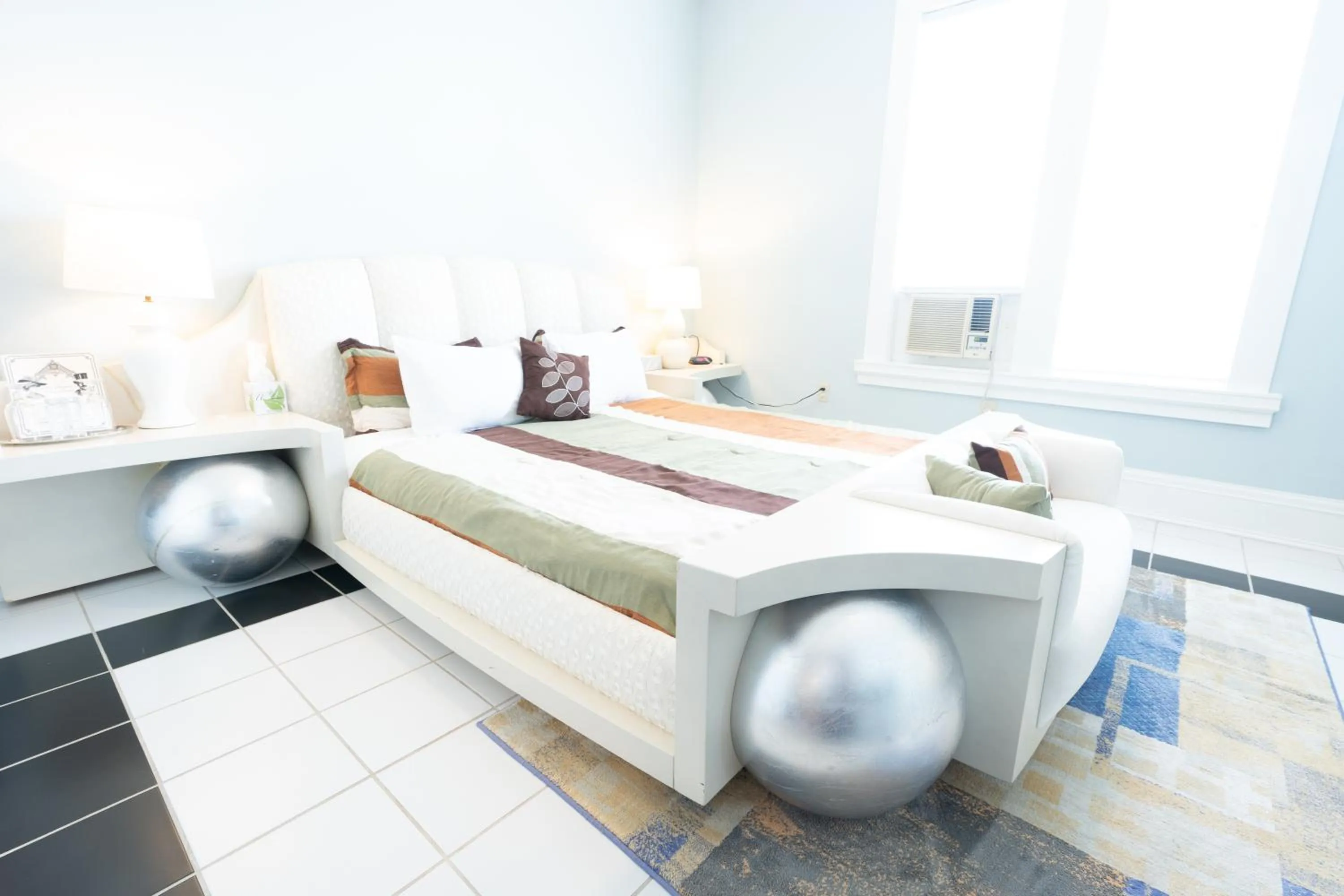 Bedroom in Oak Tree Hotel