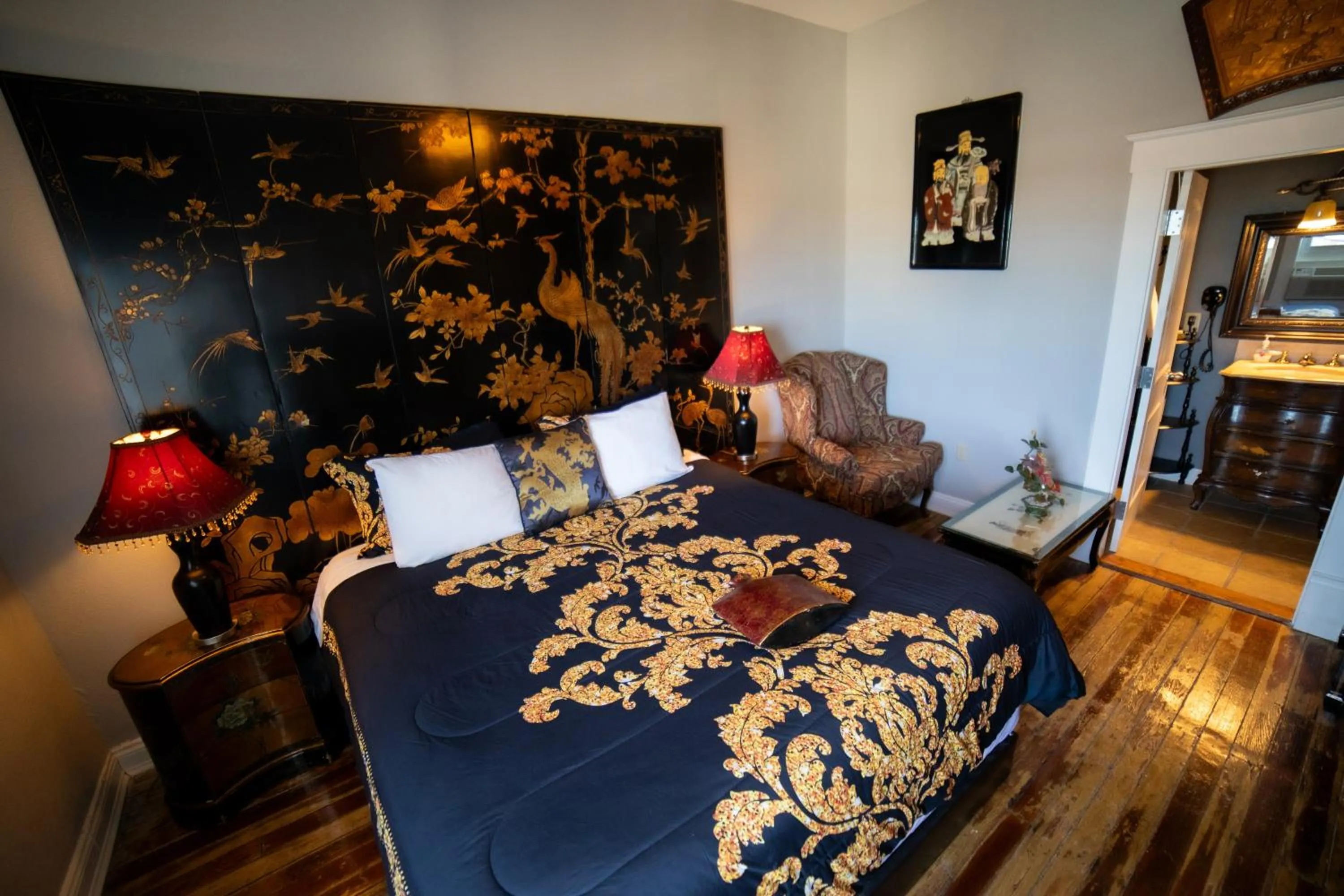 Bed in Oak Tree Hotel