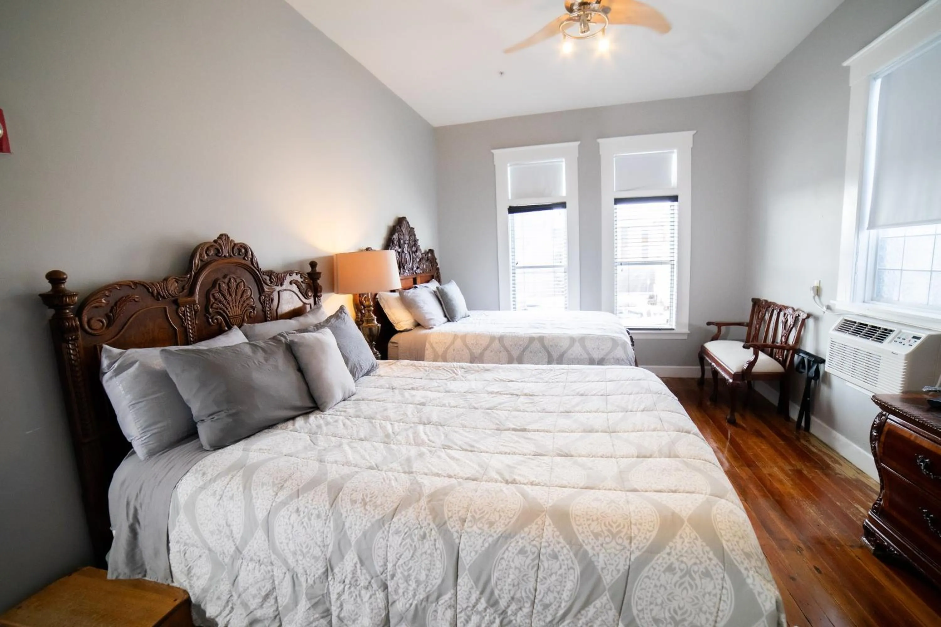 Bed in Oak Tree Hotel