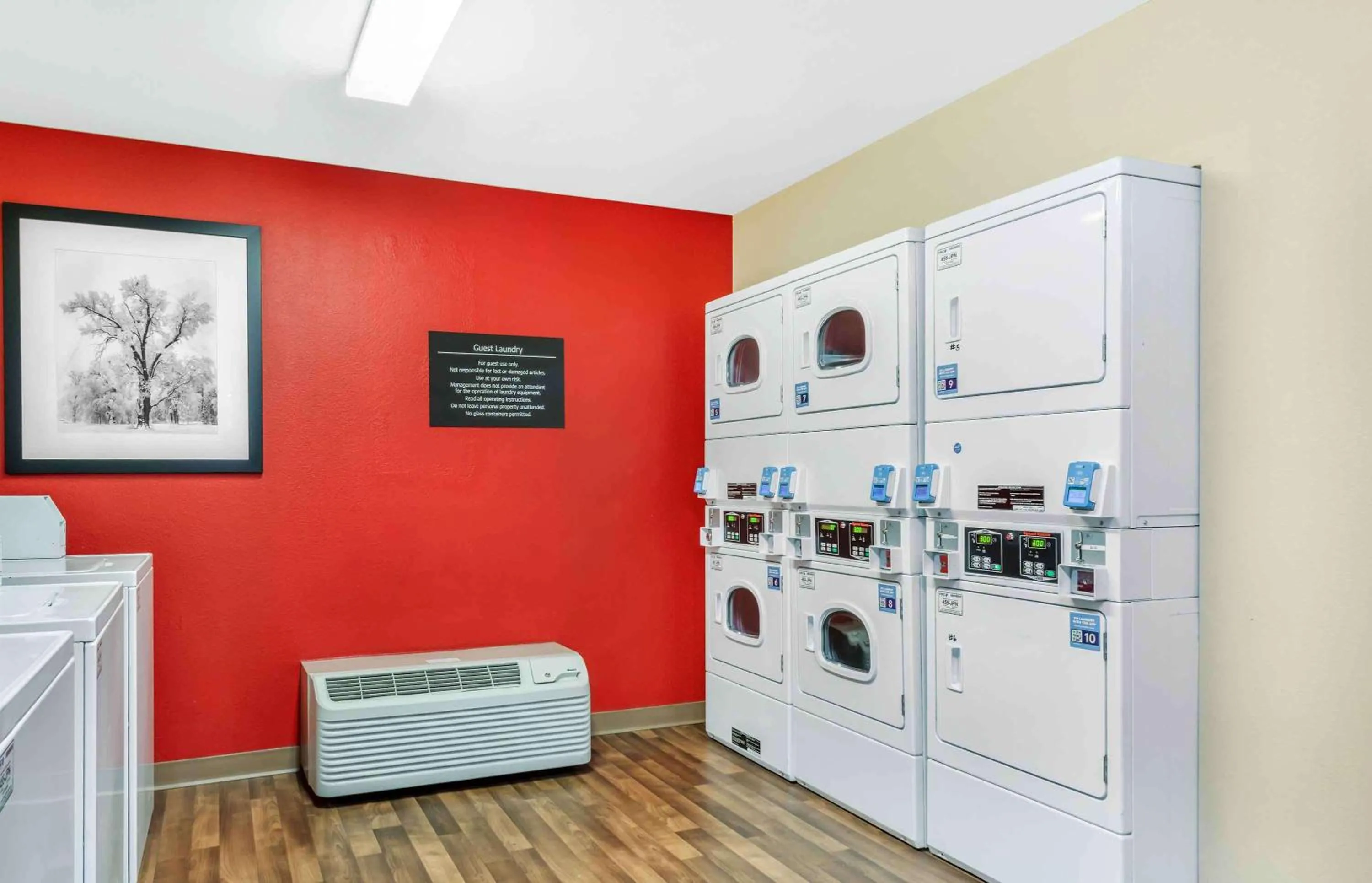 Property building in Extended Stay America Suites - Minneapolis - Woodbury