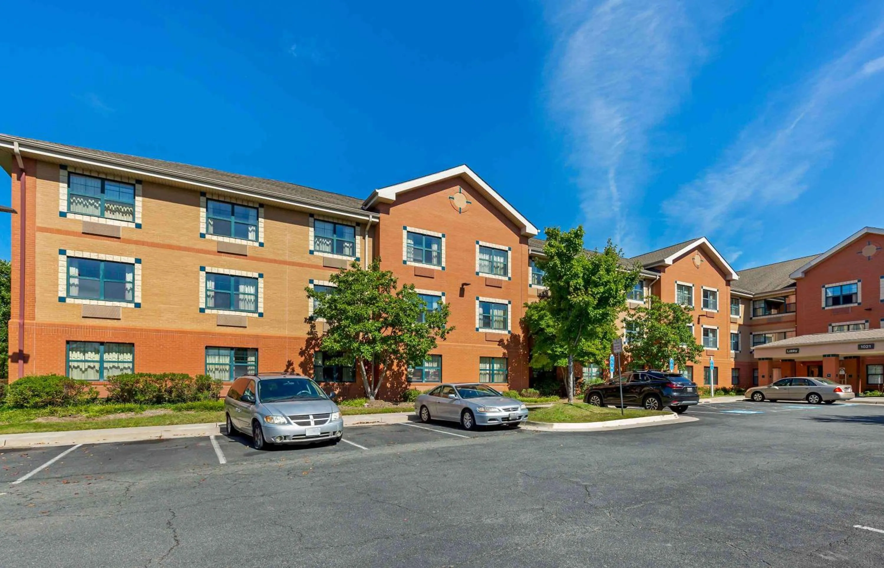 Property building in Extended Stay America Suites - Washington, DC - Herndon - Dulles