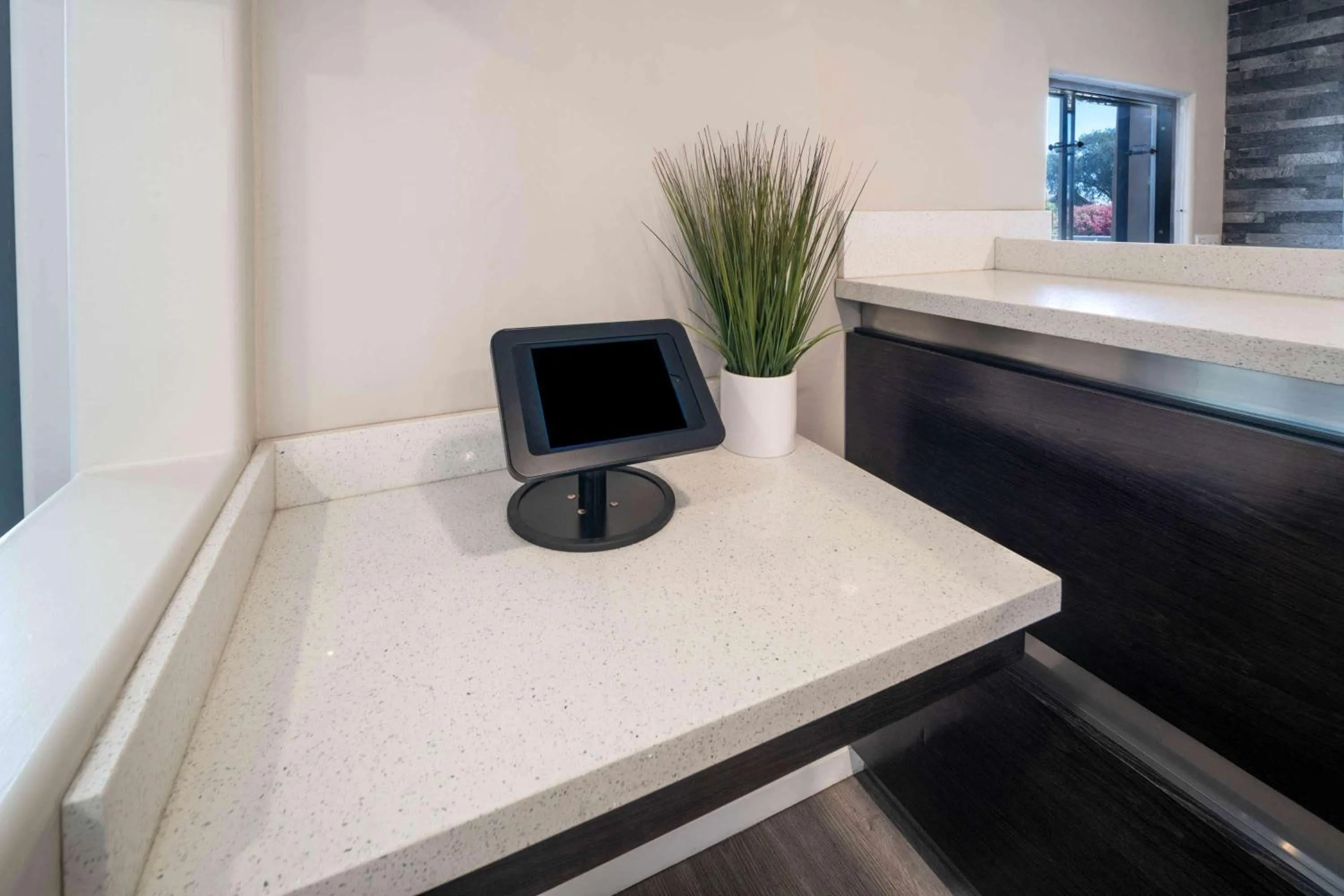 On site in Days Inn by Wyndham Galt - Elk Grove South