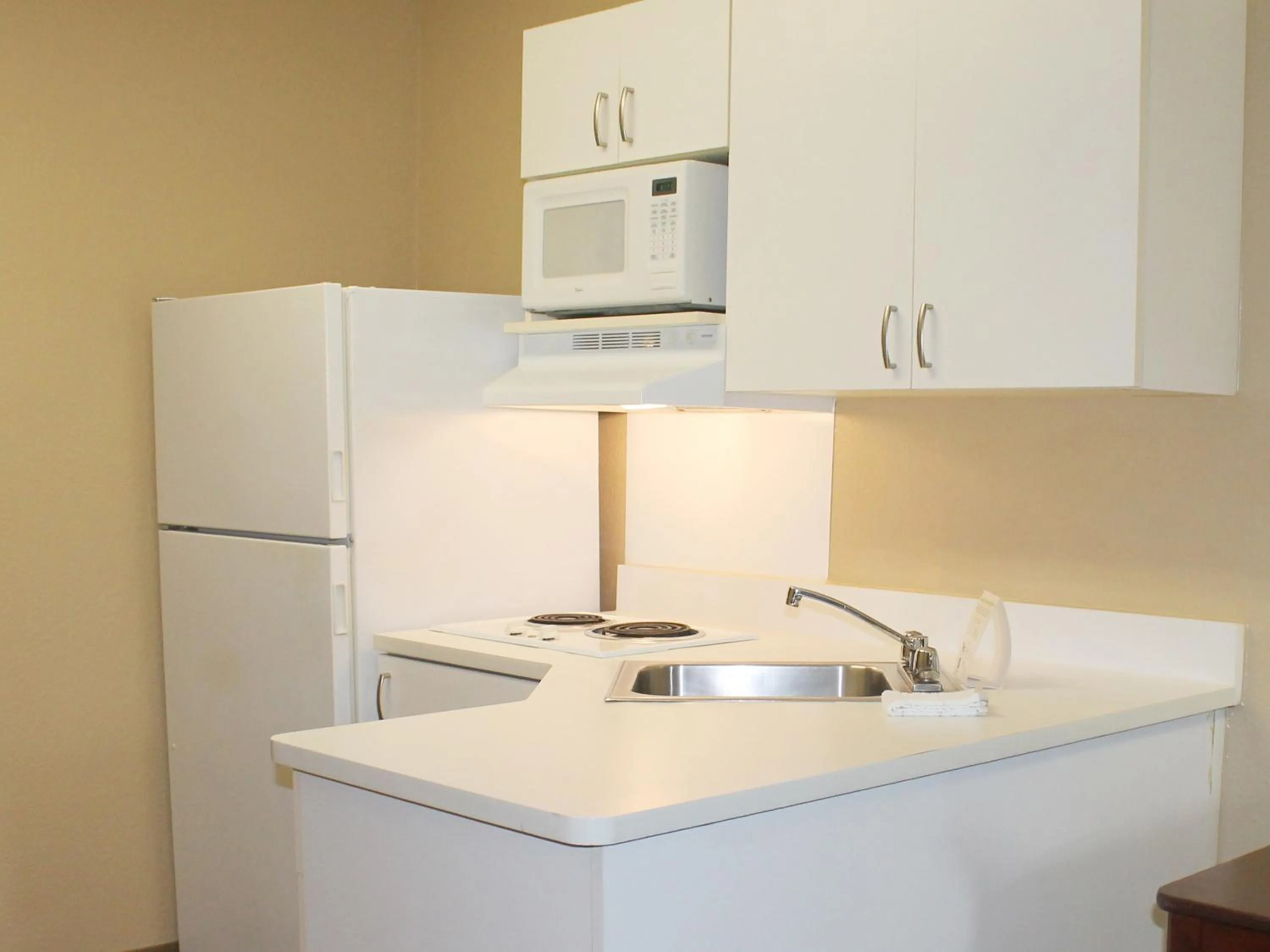 Kitchen or kitchenette in Extended Stay America Suites - Washington DC Germantown Milestone
