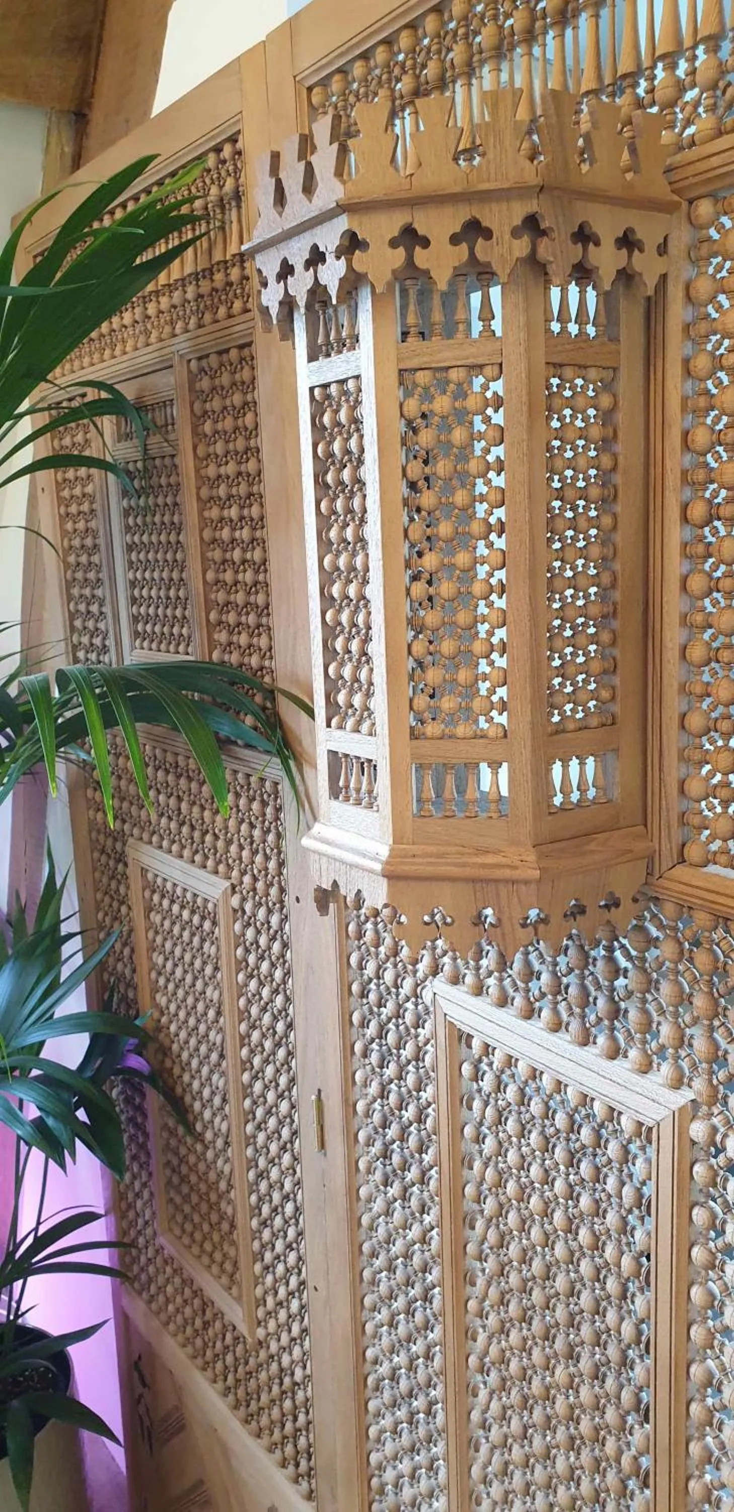 Decorative detail in LA MAISON LEONARD