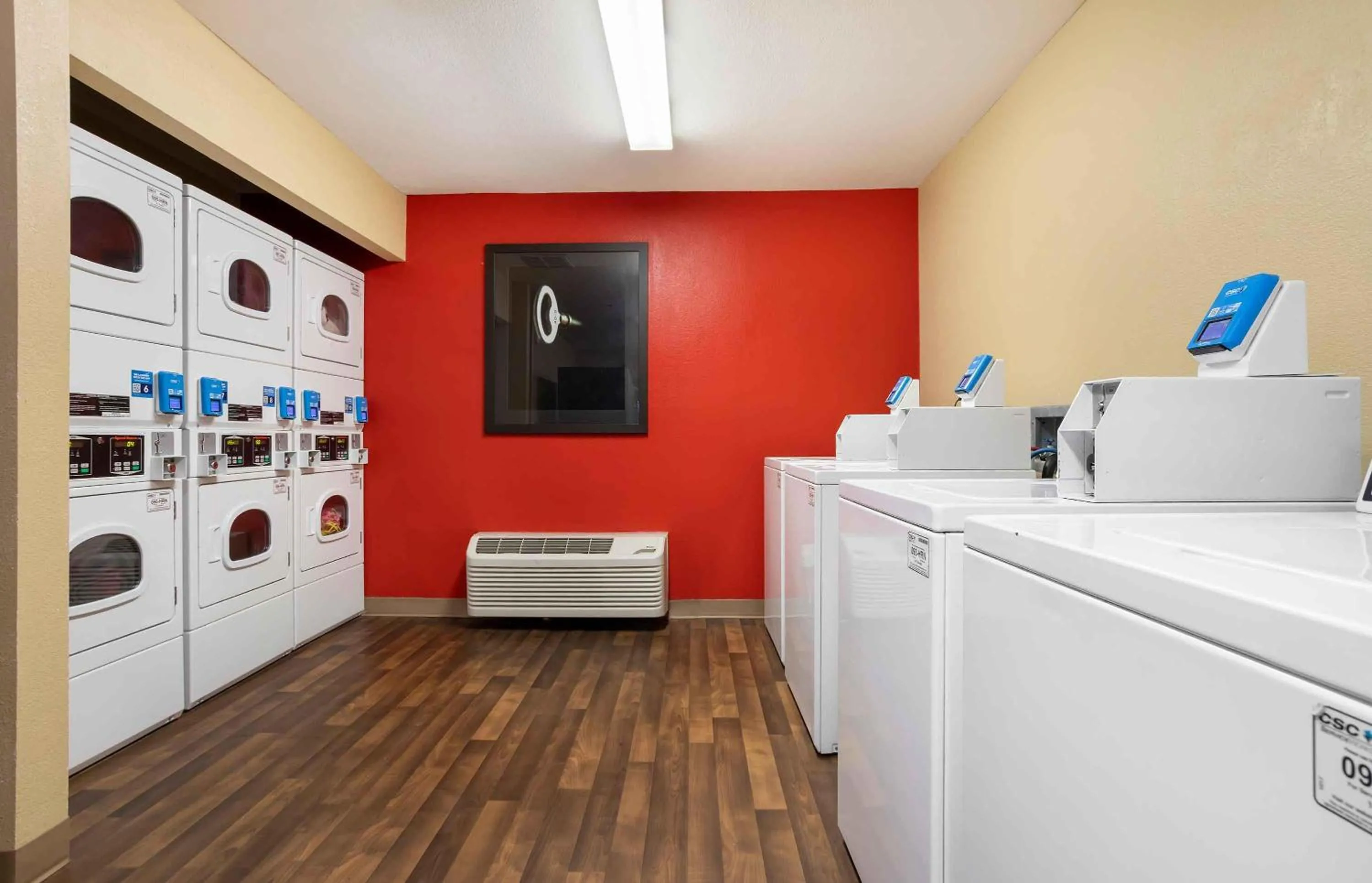 Property building in Extended Stay America Select Suites - Houston - Willowbrook - HWY 249