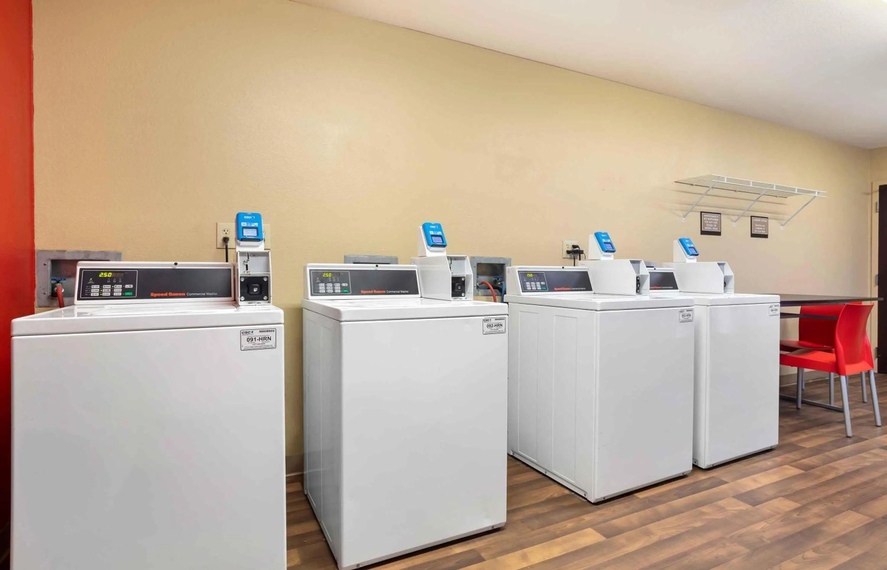 Property building in Extended Stay America Select Suites - Houston - Willowbrook - HWY 249