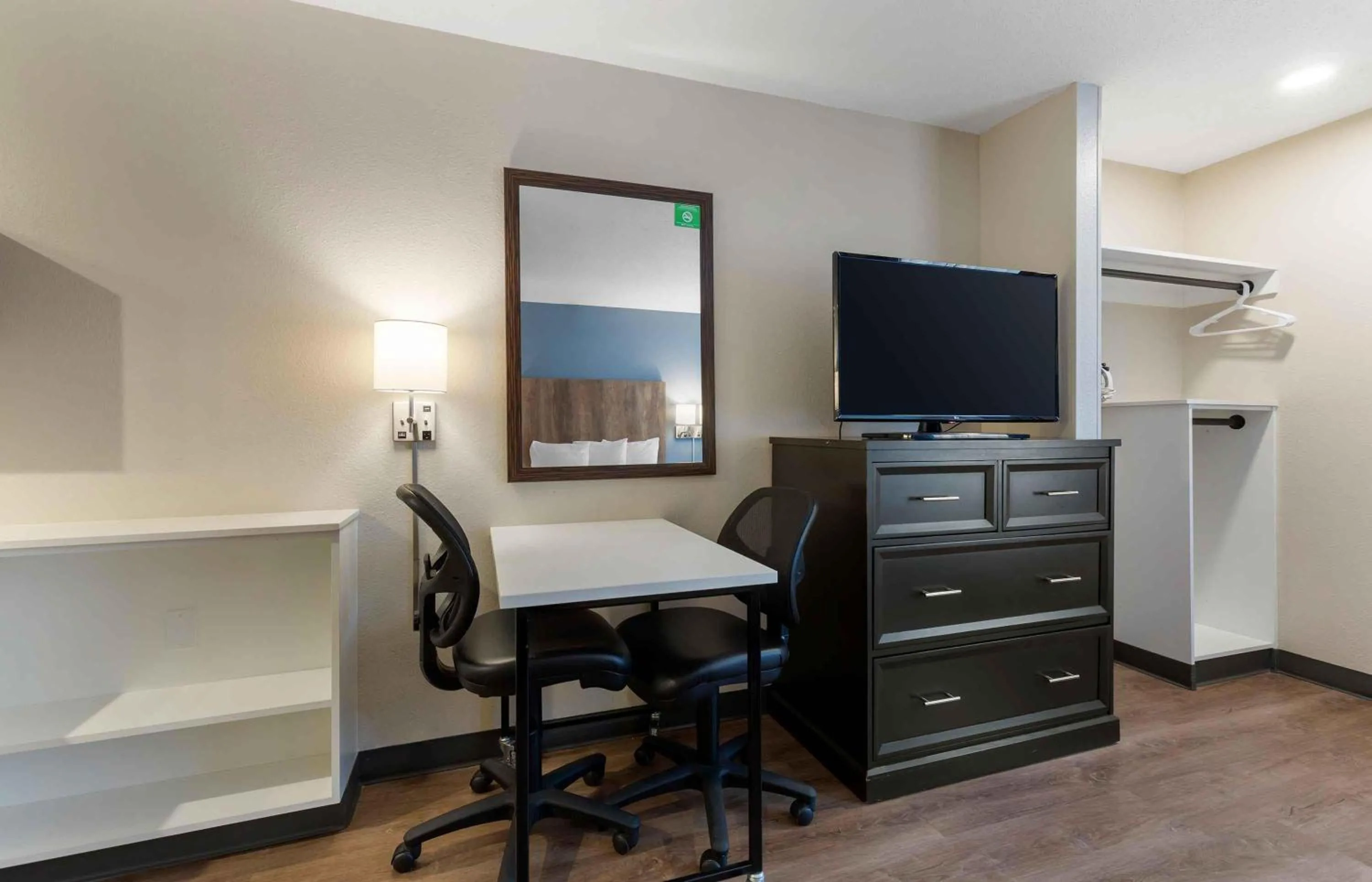Bedroom in Extended Stay America Suites - Washington, DC - Alexandria - Landmark