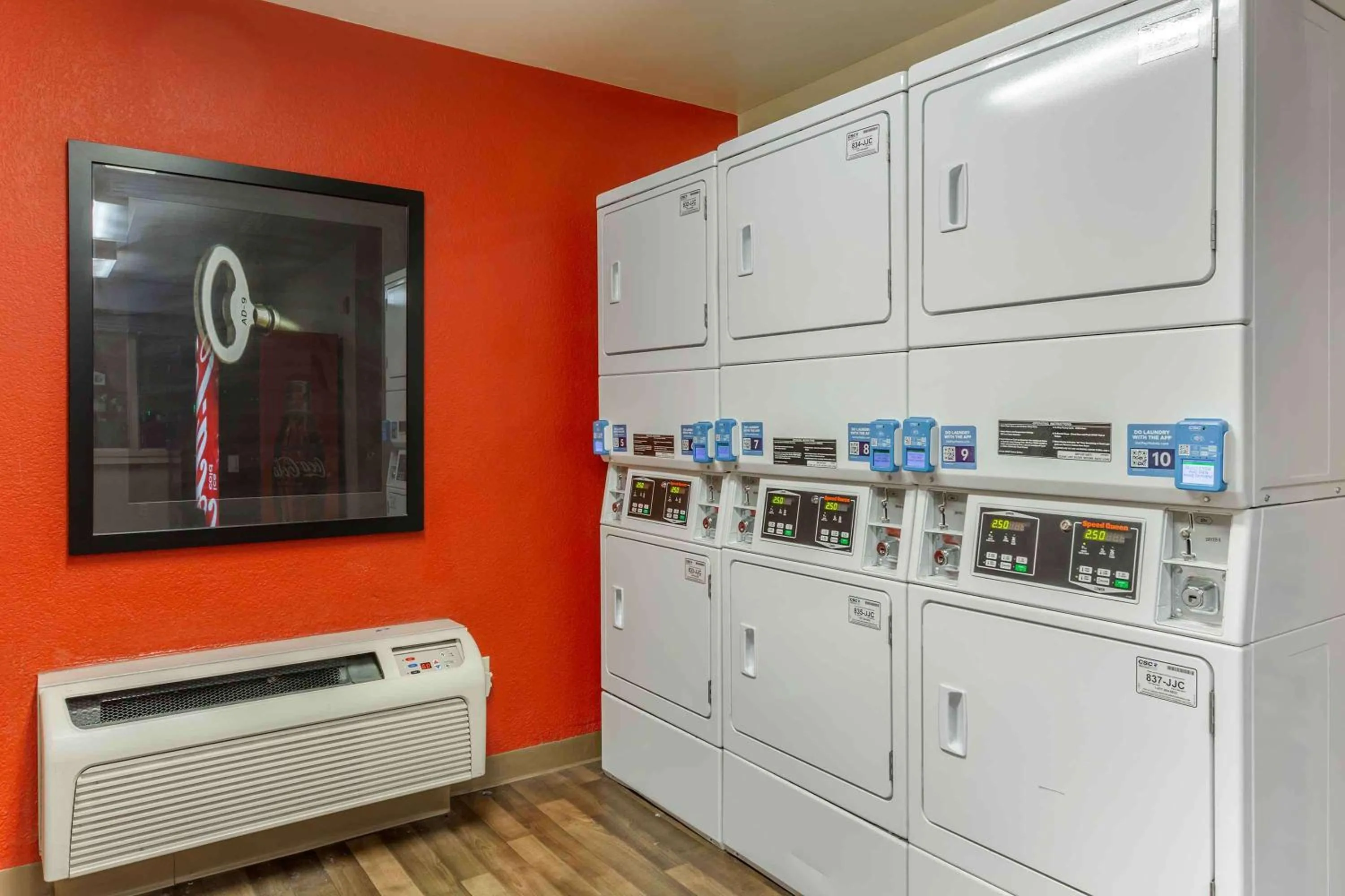 Property building in Extended Stay America Select Suites - Phoenix - Deer Valley