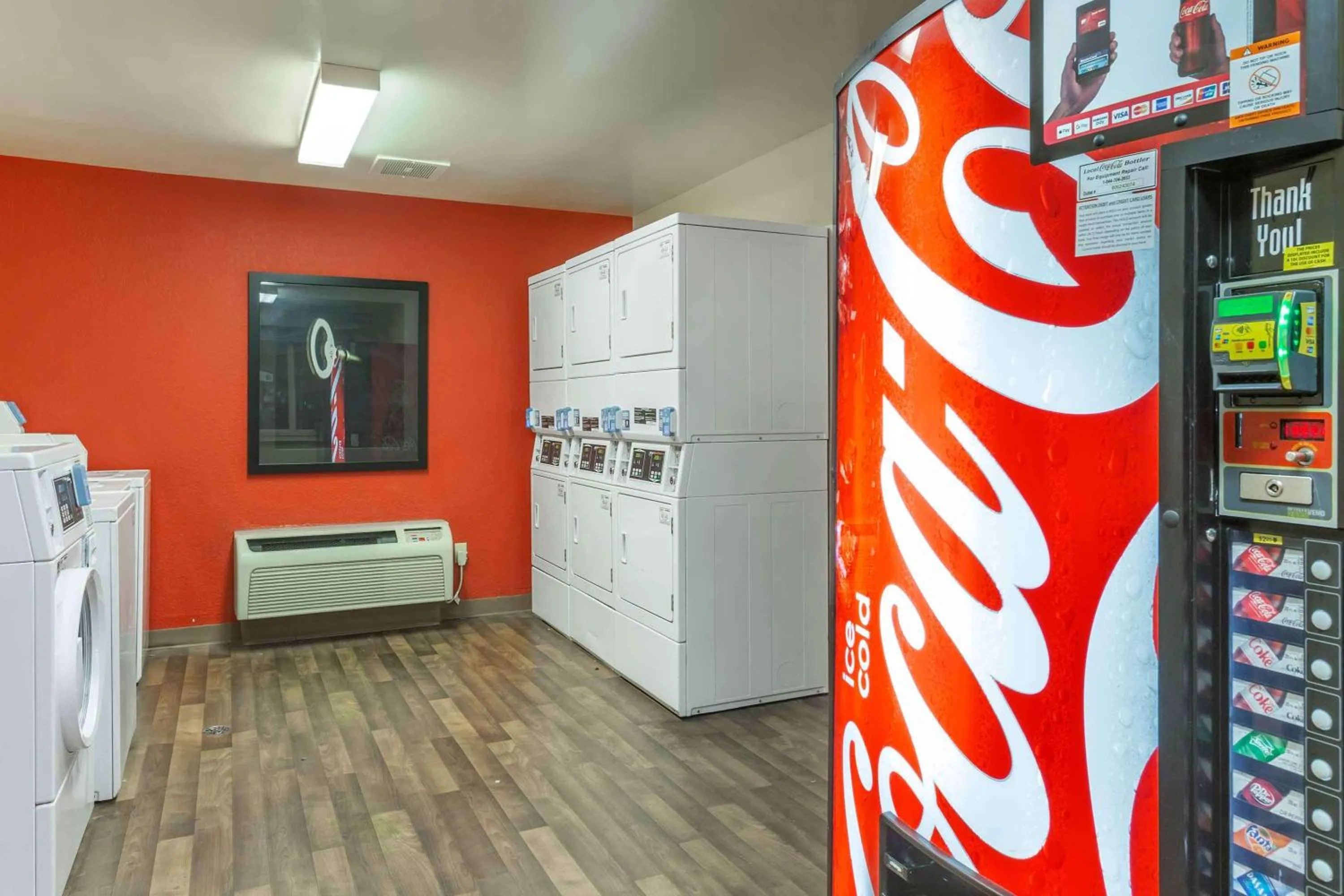 Property building in Extended Stay America Select Suites - Phoenix - Deer Valley