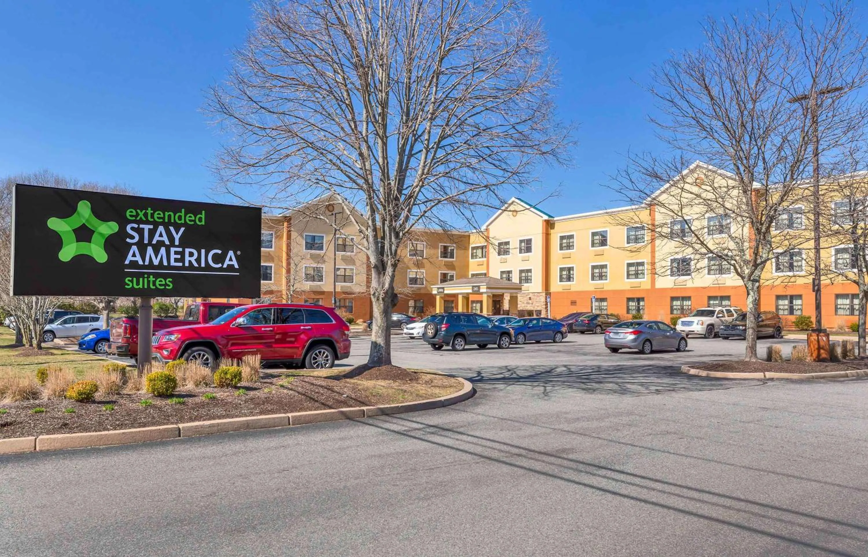Property building in Extended Stay America Suites - Providence - Warwick