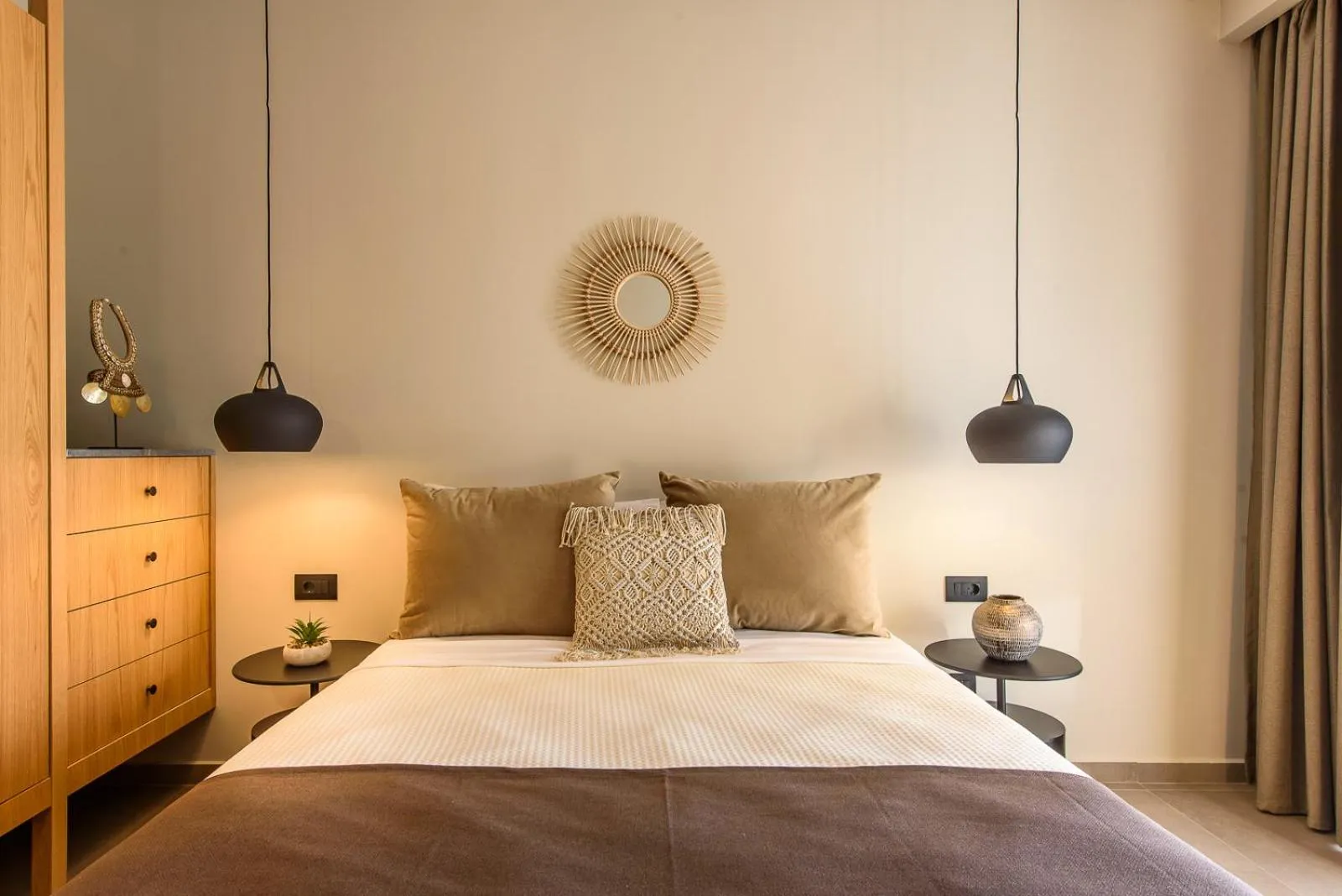 Bedroom, Bed in Caldera Theros Villas