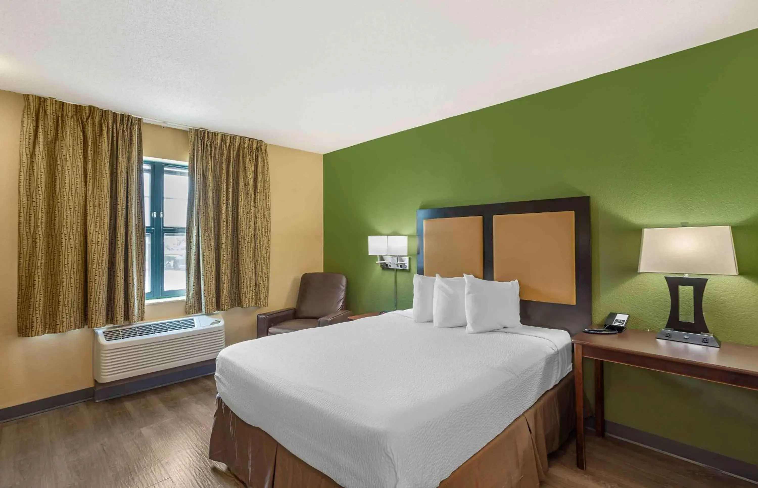 Queen studio with 1 Queen Bed - Disability Access/Non-Smoking in Extended Stay America Suites - Allentown - Bethlehem Queen studio with 1 Queen Bed - Disability Access/Non-Smoking in Extended Stay America Suites - Allentown - Bethlehem