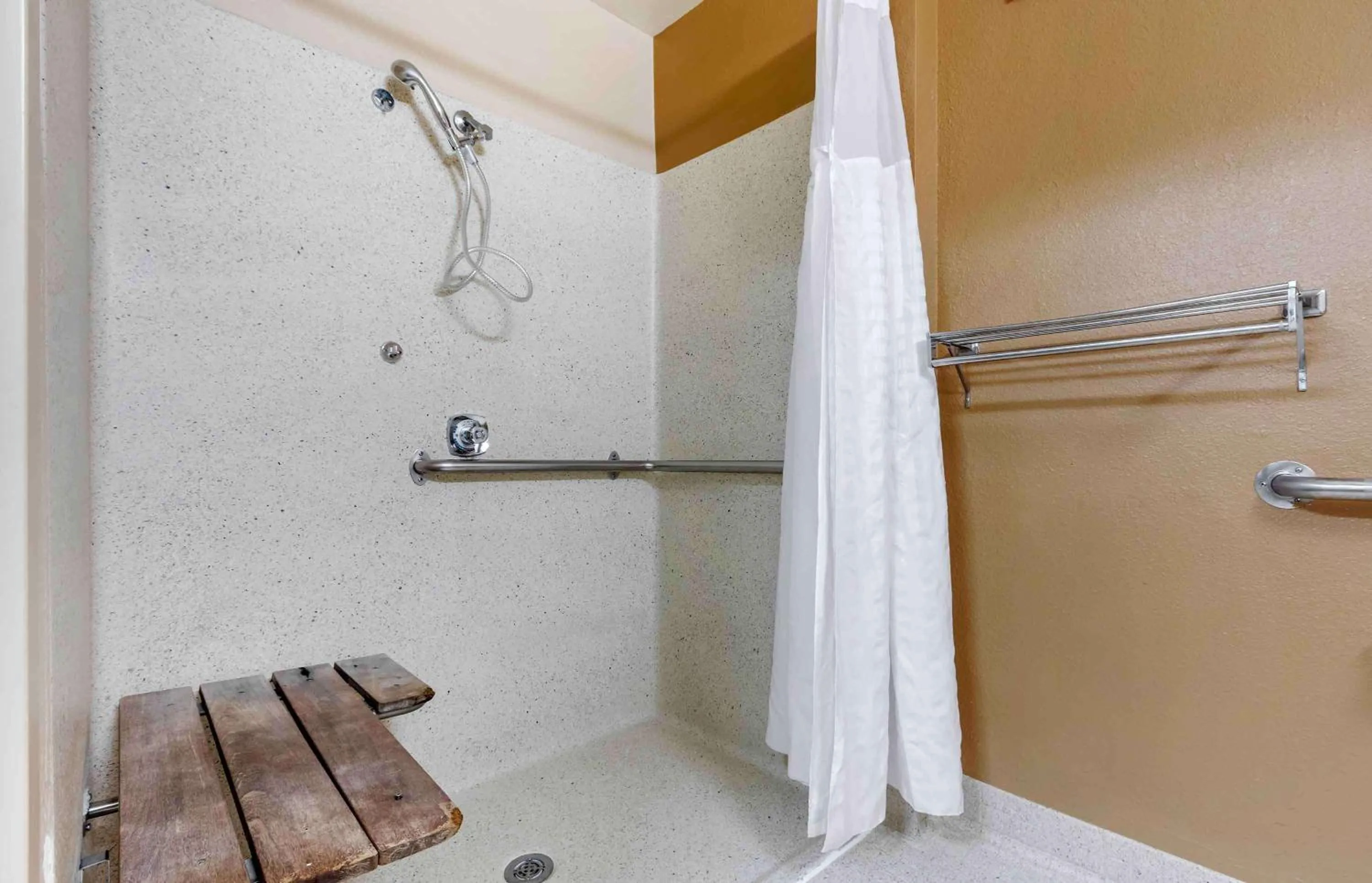 Bathroom in Extended Stay America Select Suites - Atlanta - Clairmont