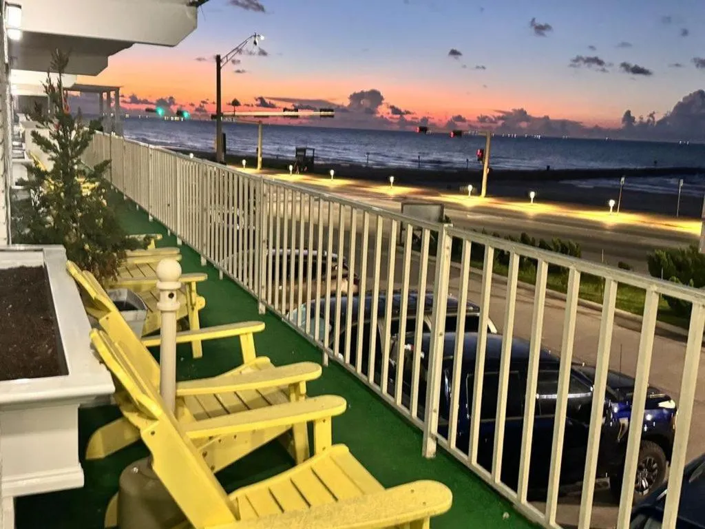 Sea view in Gaido's Seaside Inn