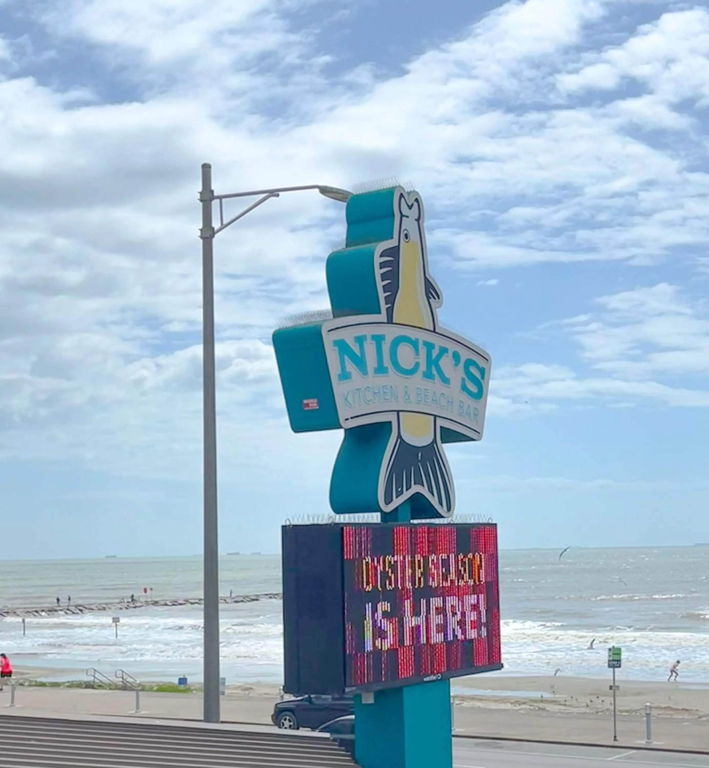 Restaurant/places to eat in Gaido's Seaside Inn