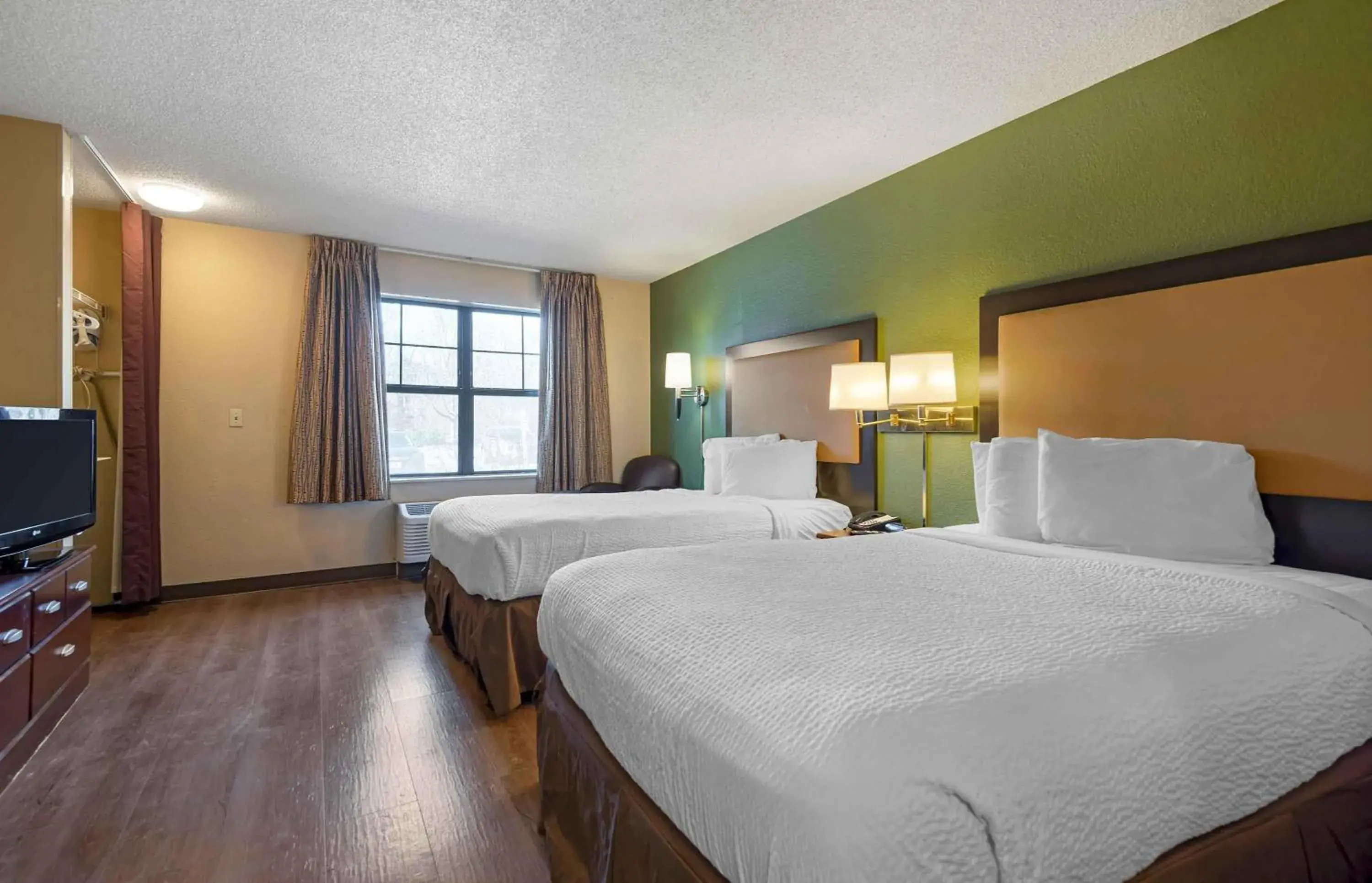 Studio with 2 Double Beds - Non-Smoking in Extended Stay America Suites - Pittsburgh - Monroeville Studio with 2 Double Beds - Non-Smoking in Extended Stay America Suites - Pittsburgh - Monroeville