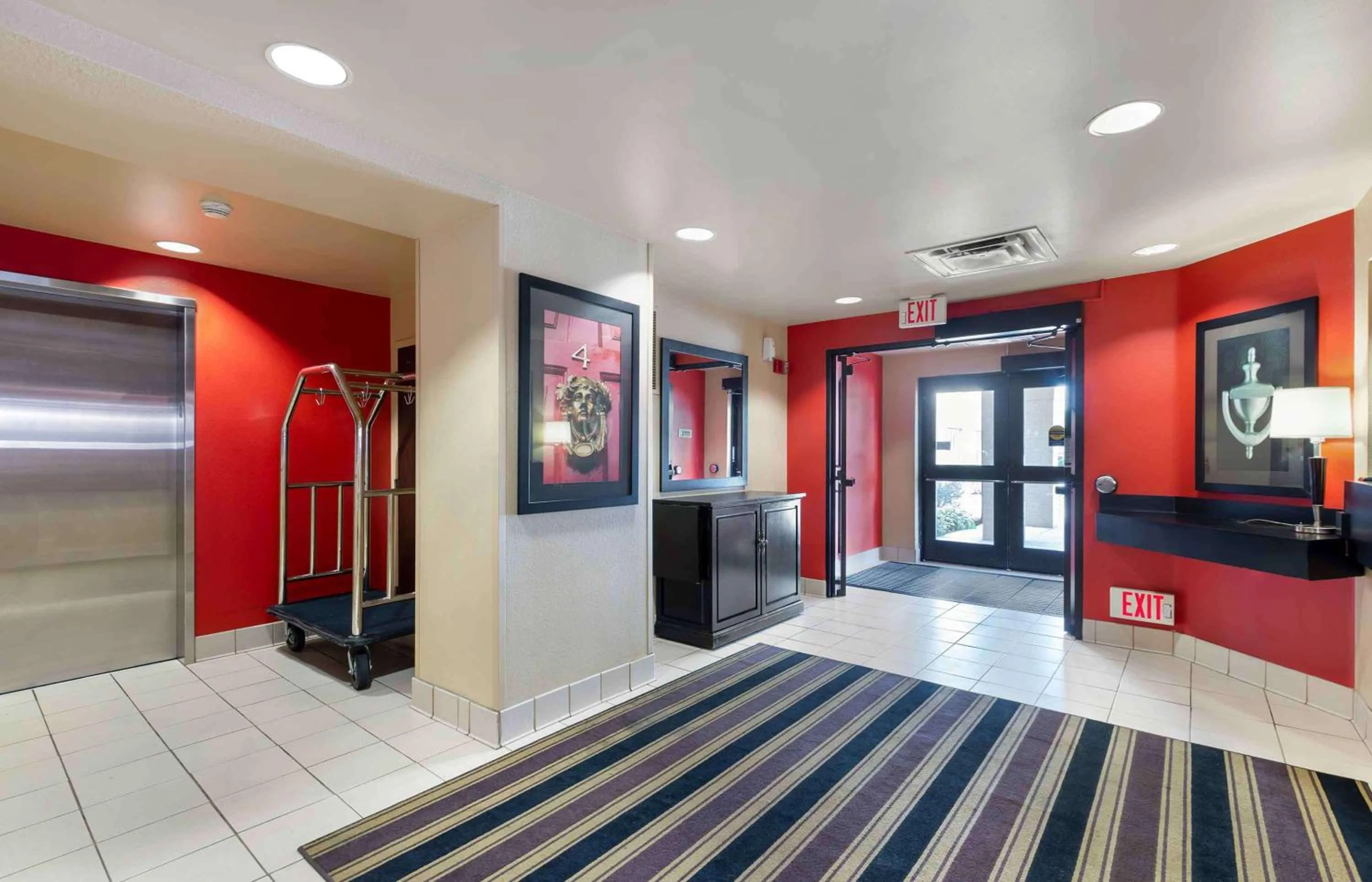 Lobby or reception in Extended Stay America Select Suites - Des Moines - Urbandale