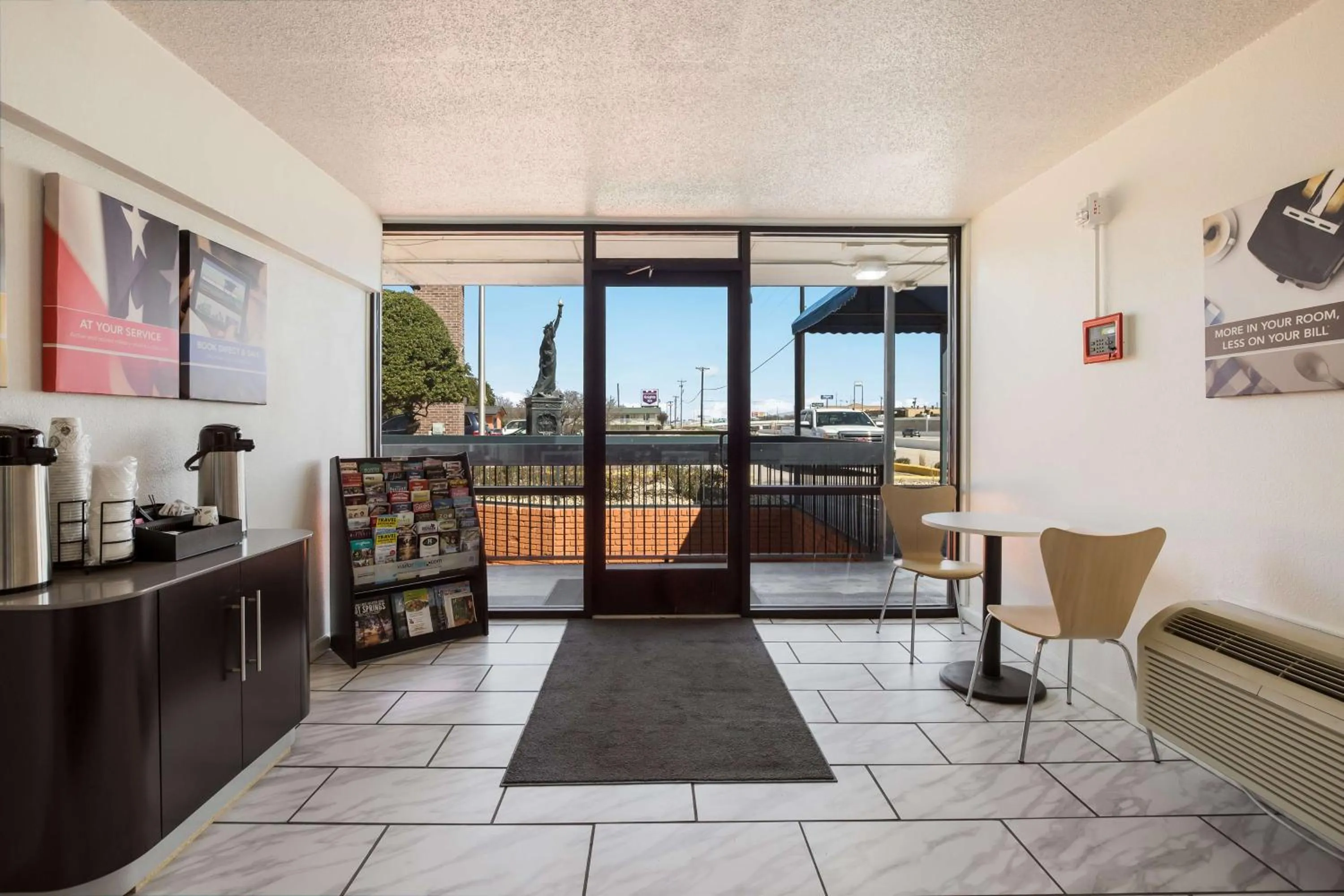 Lobby or reception in Studio 6-Temple, TX