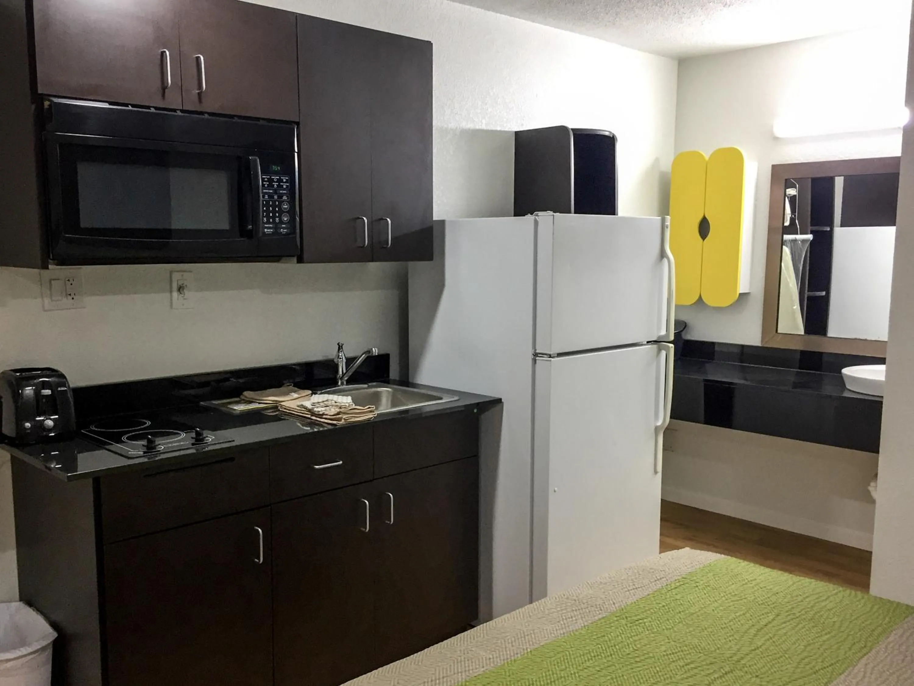 Bedroom in Studio 6-Temple, TX