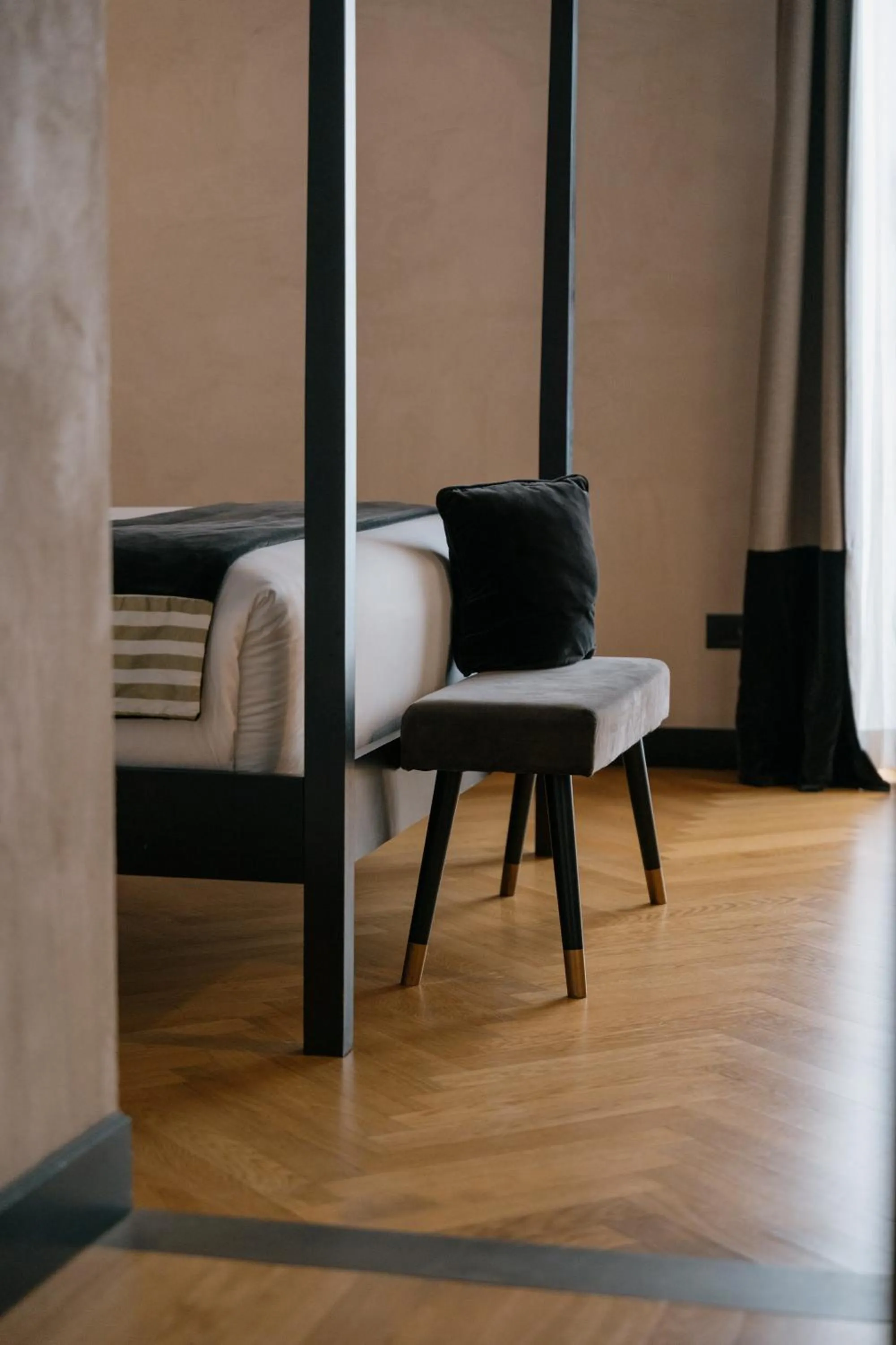 Photo of the whole room, Bed in NAMAN HOTELLERIE - Margutta