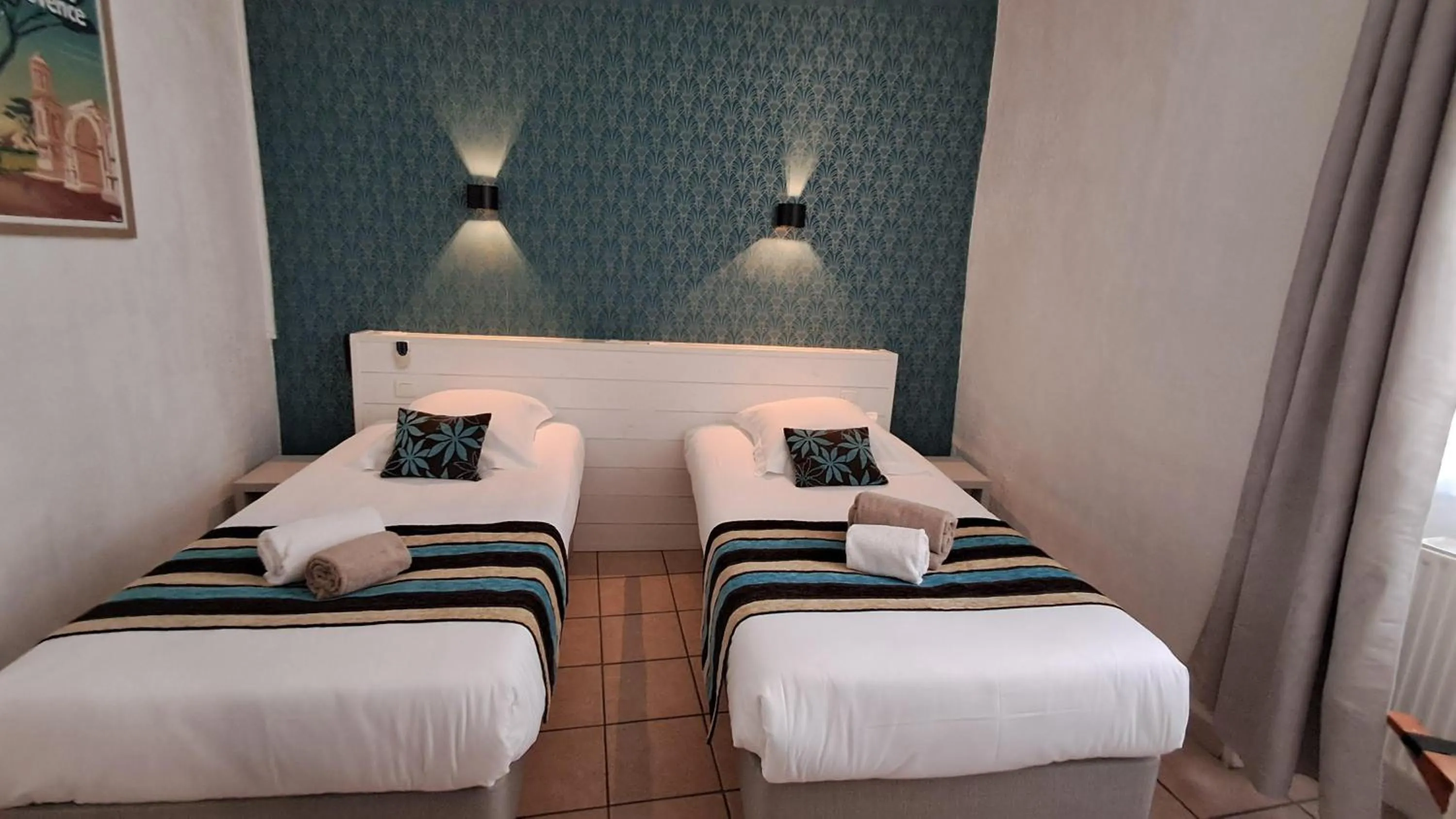 Bed in Hôtel L'Herbier d'Orange