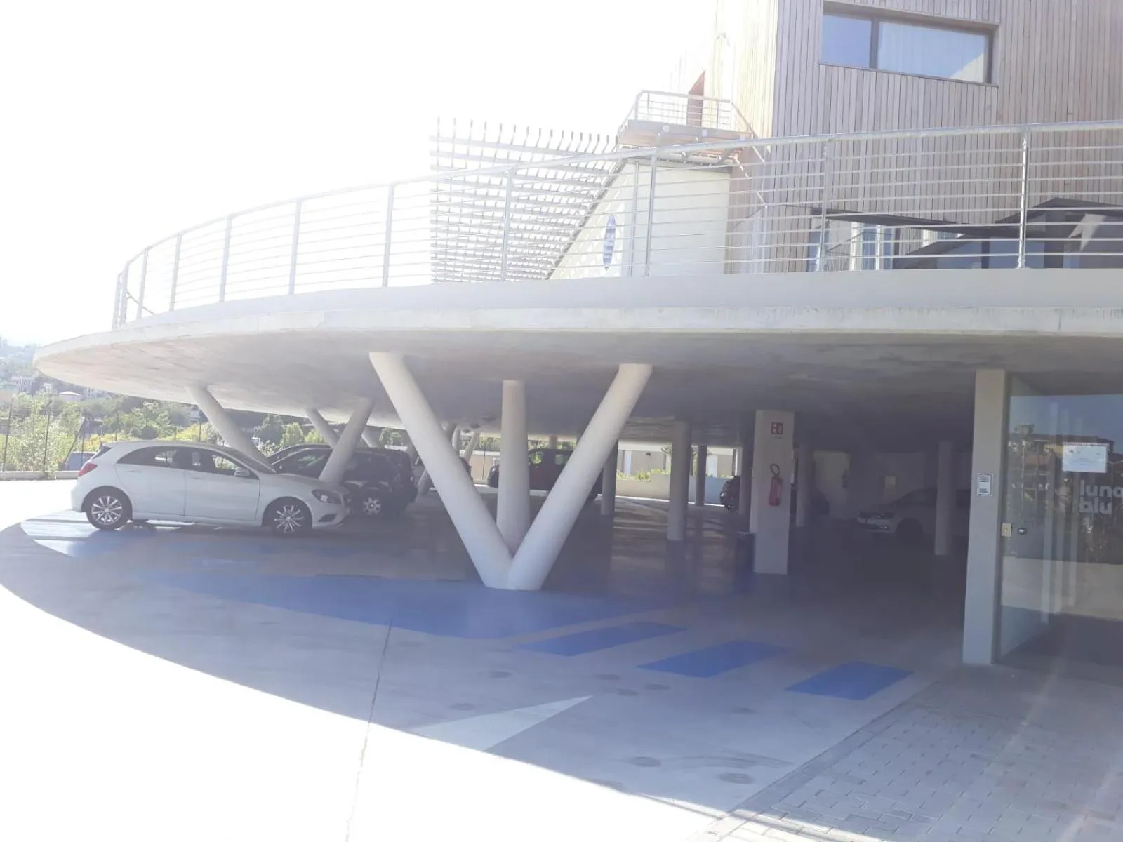 Facade/entrance in Luna Blu