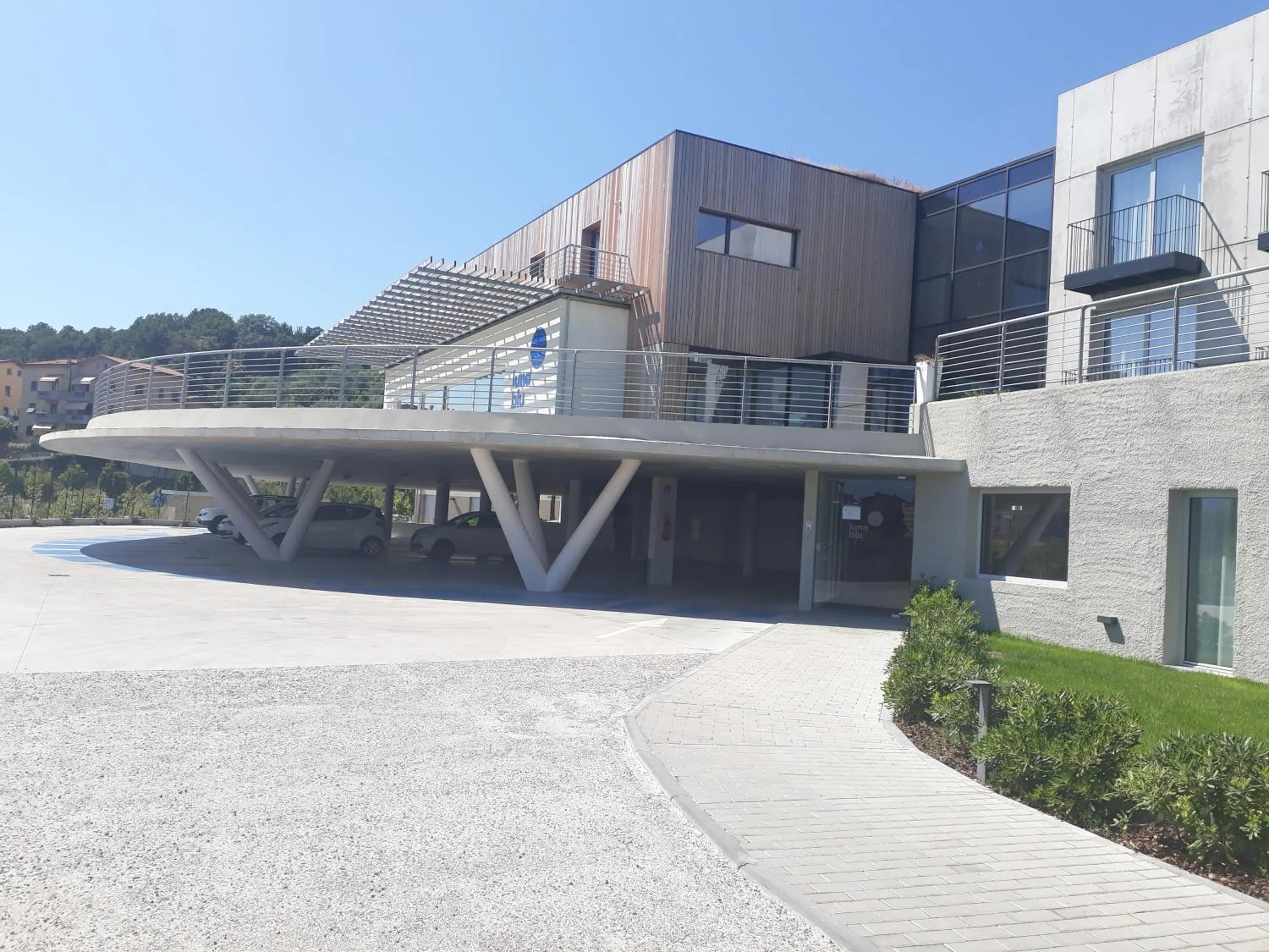 Property building in Luna Blu