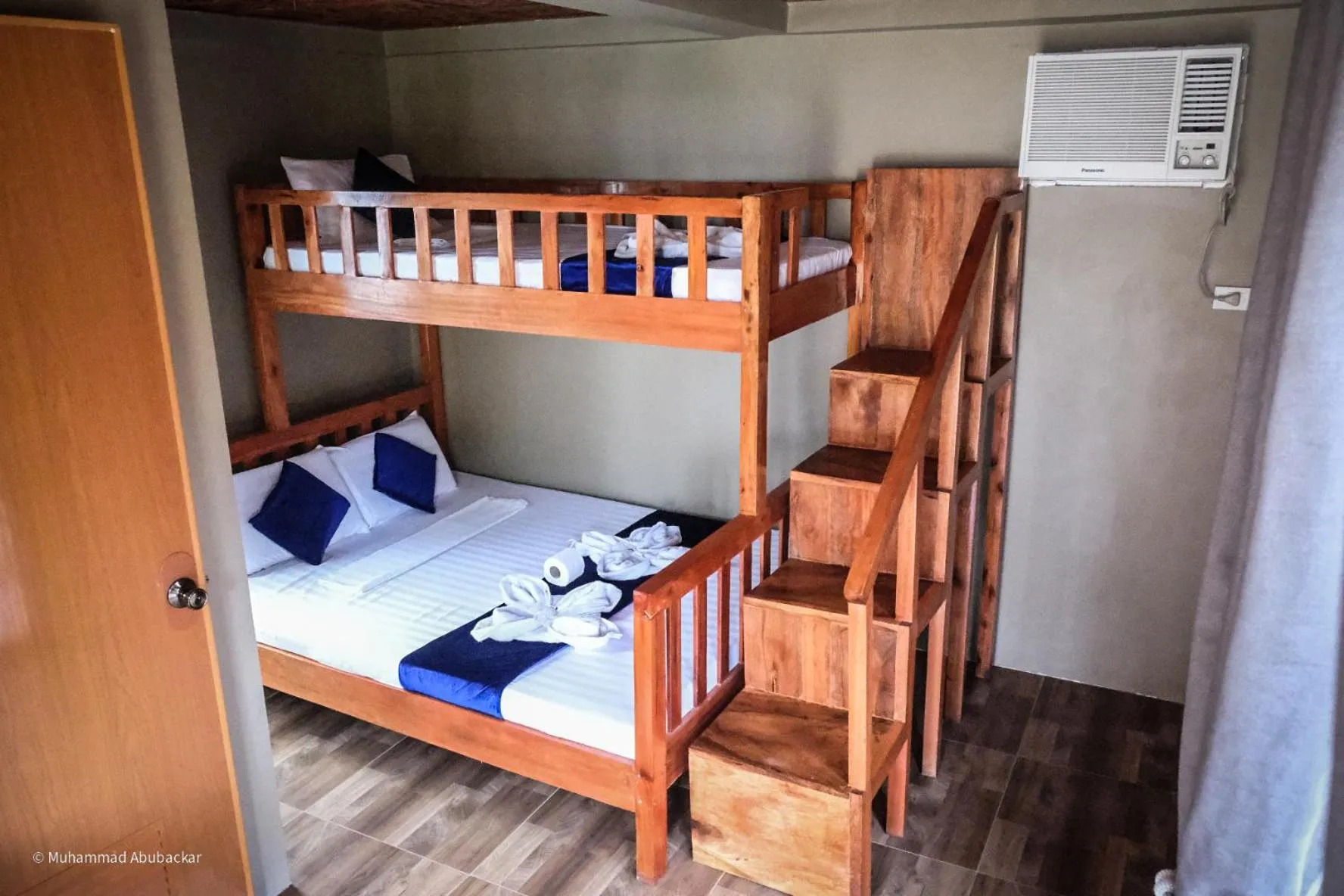 Bed in Camaya-an Paradise Beach Resort