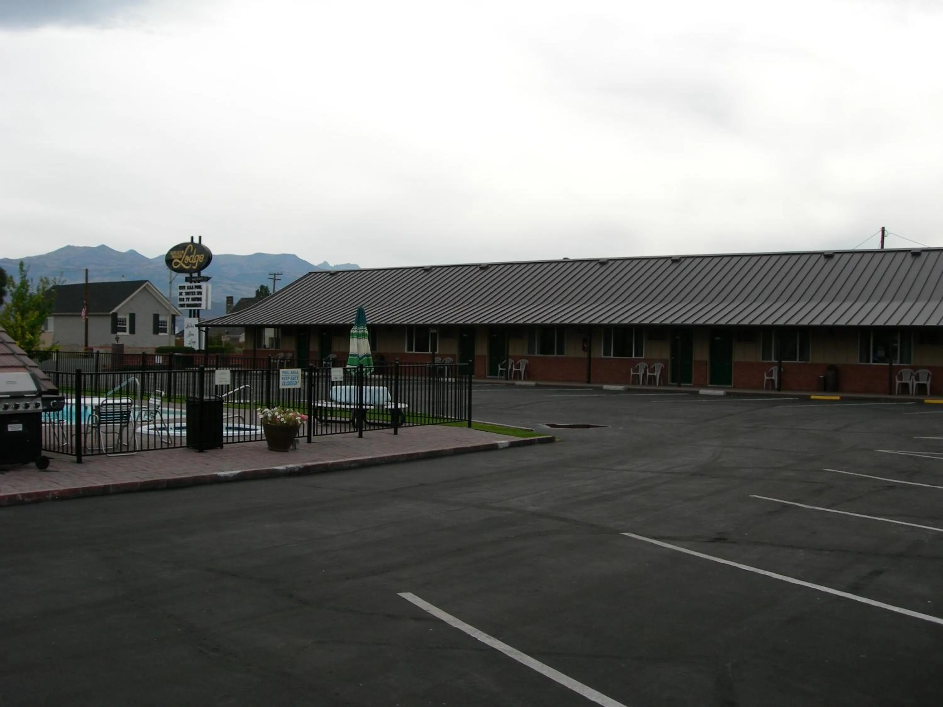 Day in Walker River Lodge